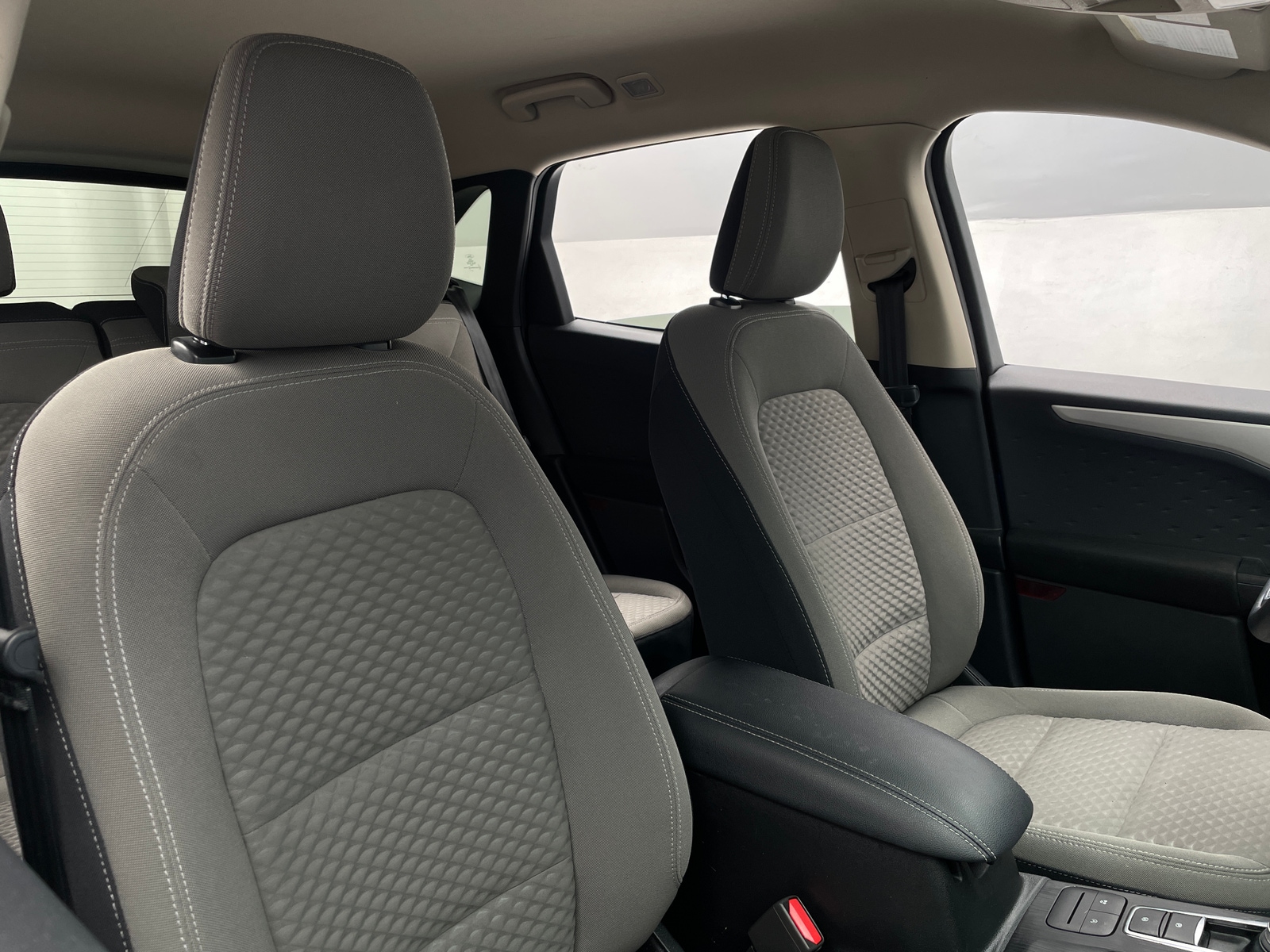 Thumbnail: 2020 Ford Escape - 2