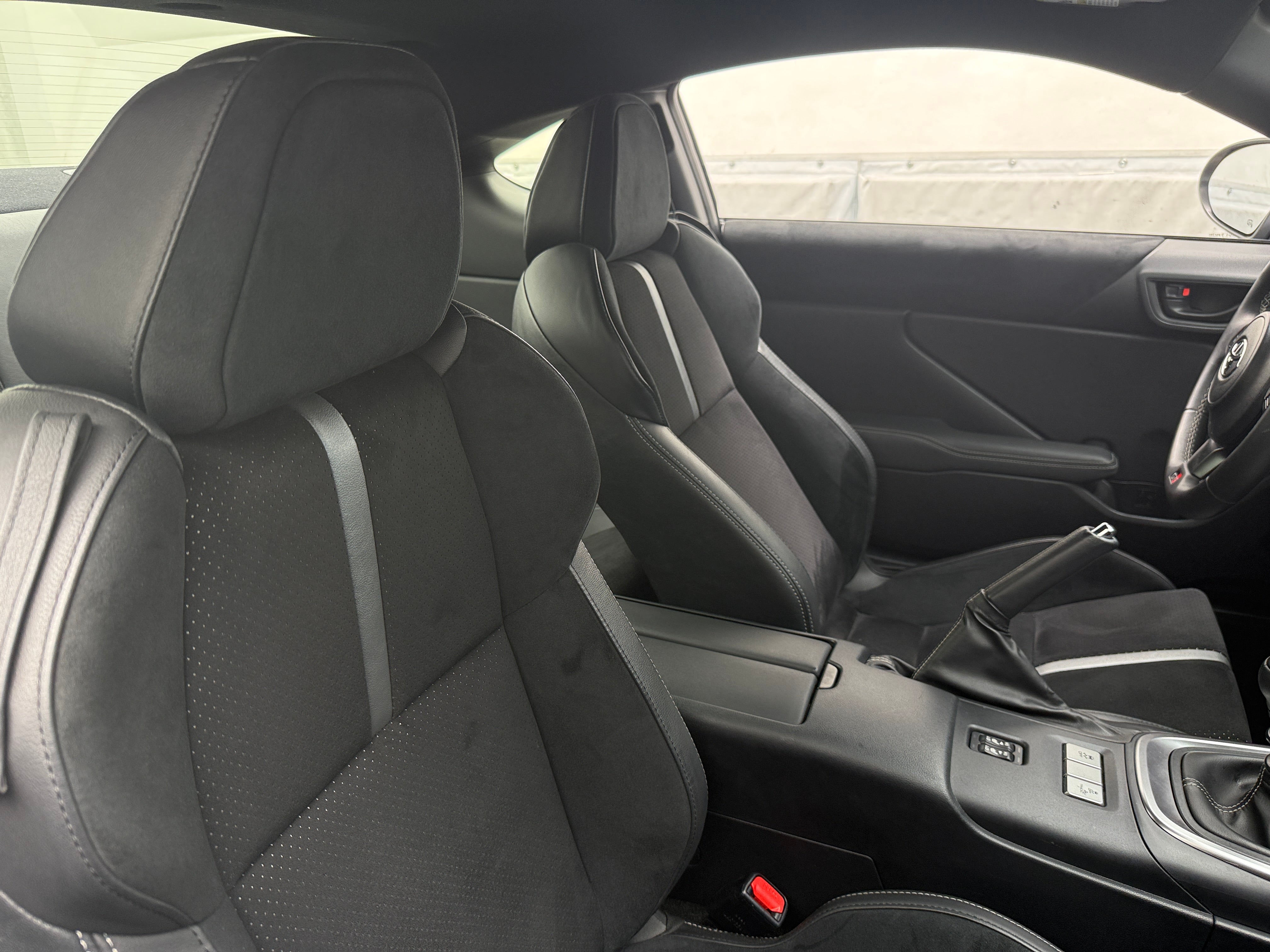 2024 Toyota GR86 Premium - Photo 4