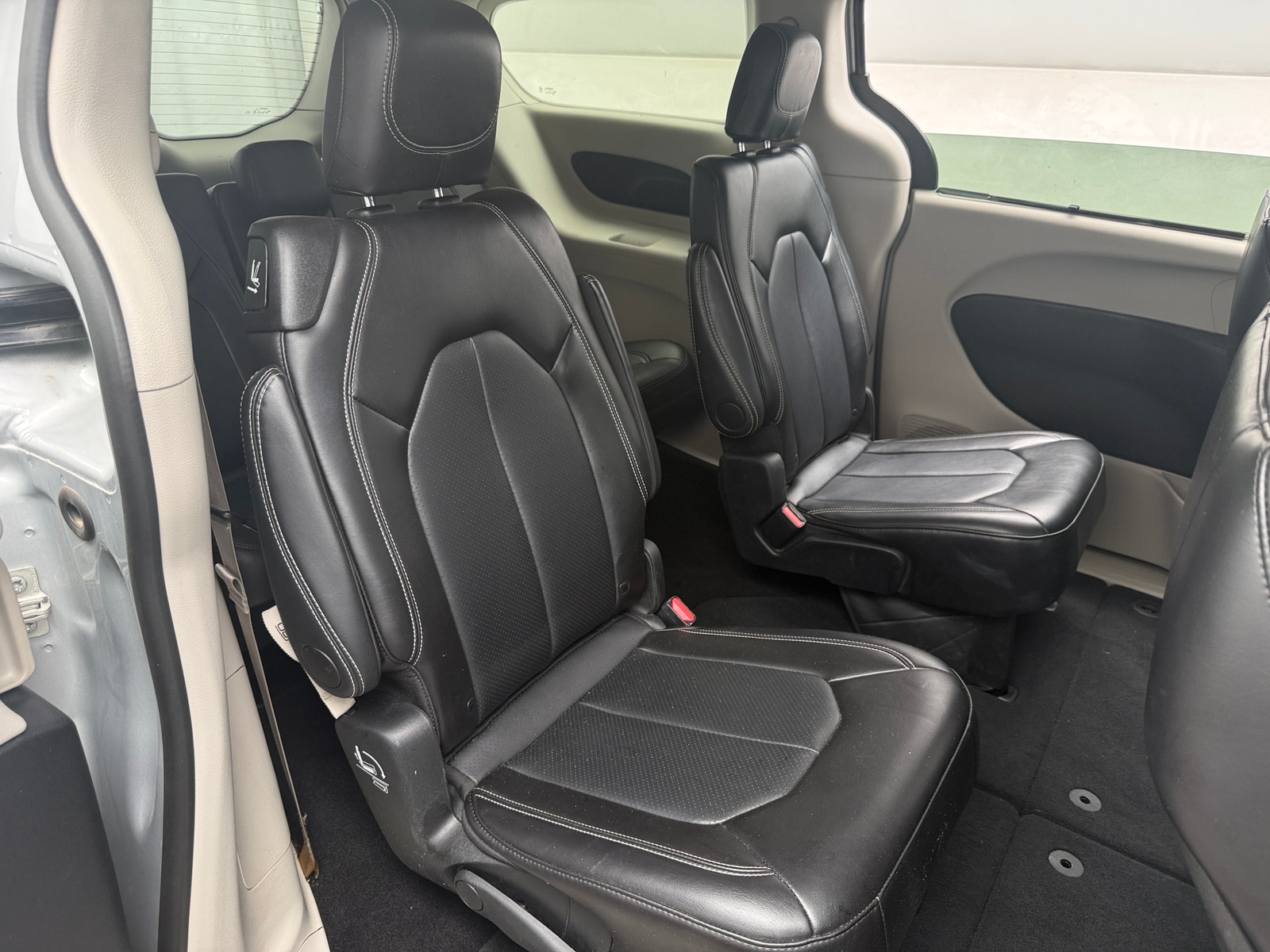 Thumbnail: 2024 Chrysler Pacifica - 5