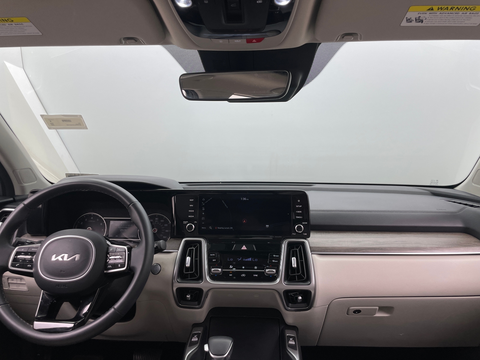 Thumbnail: 2023 Kia Sorento - 2
