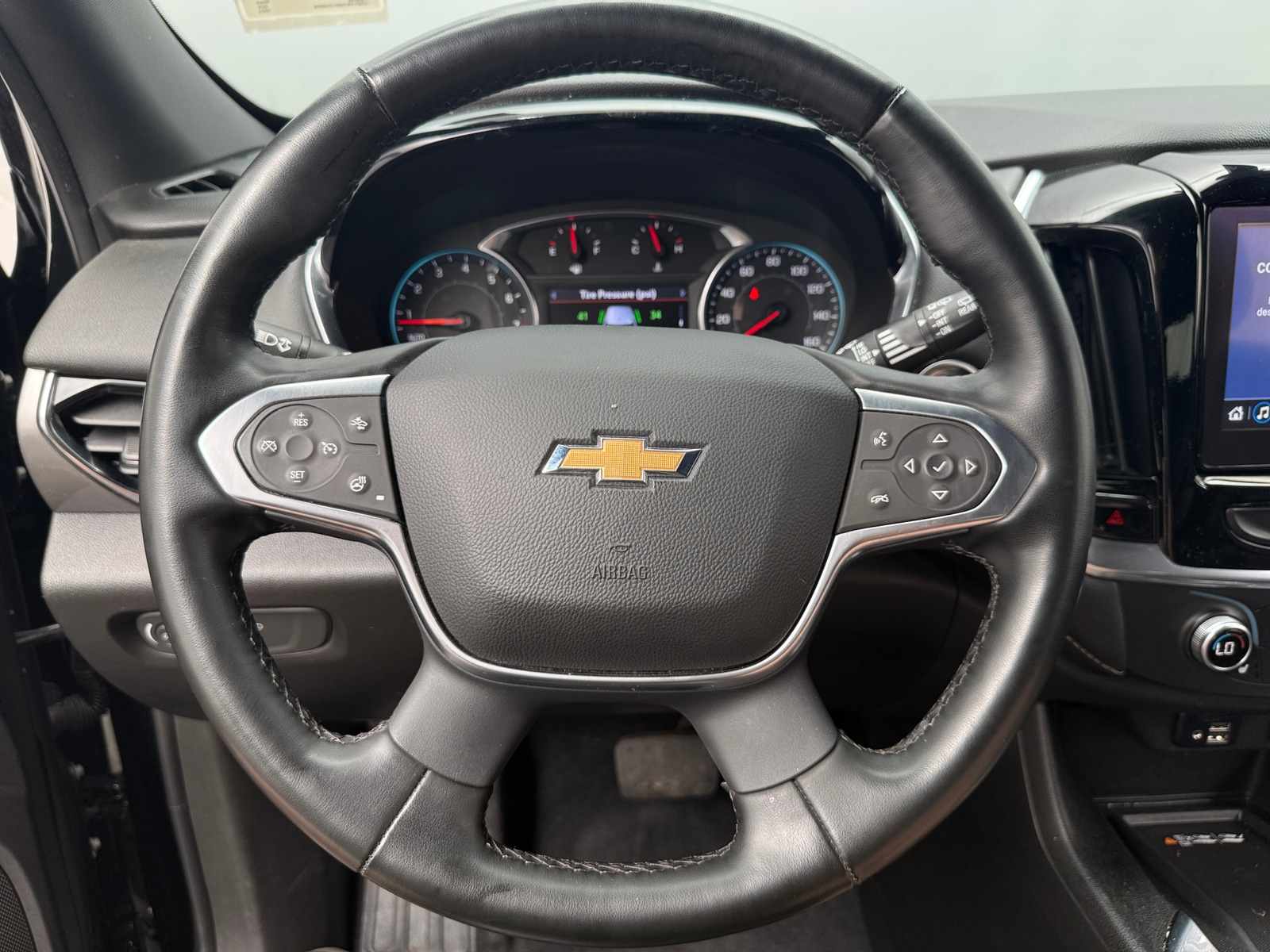 Thumbnail: 2023 Chevrolet Traverse - 4