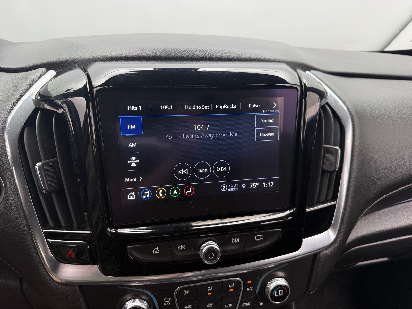 Thumbnail: 2023 Chevrolet Traverse - 3