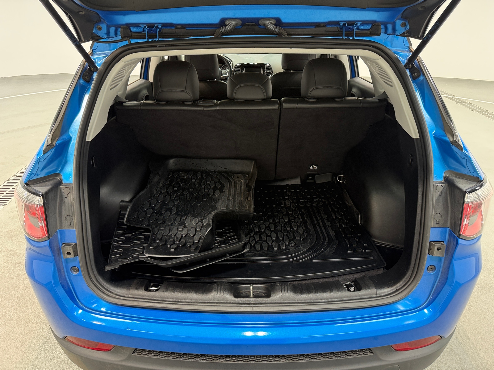 Thumbnail: 2020 Jeep Compass - 7