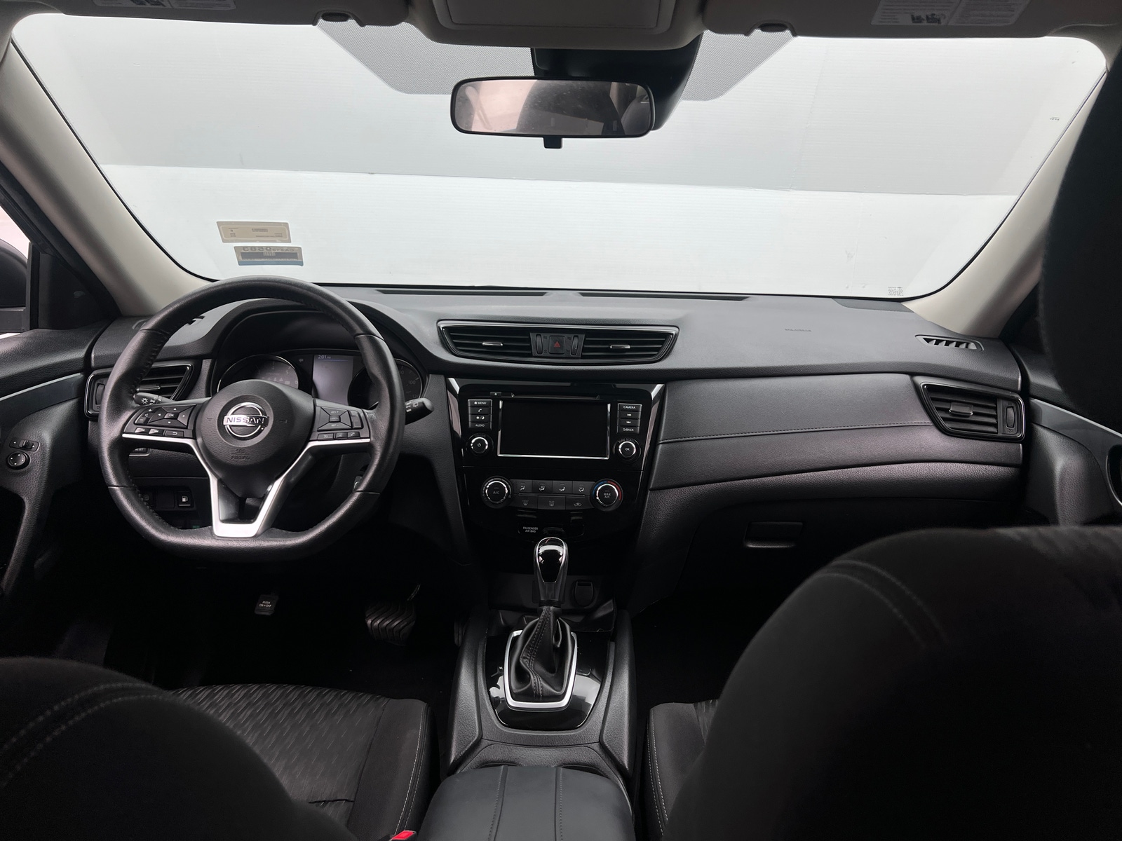 Thumbnail: 2019 Nissan Rogue - 3