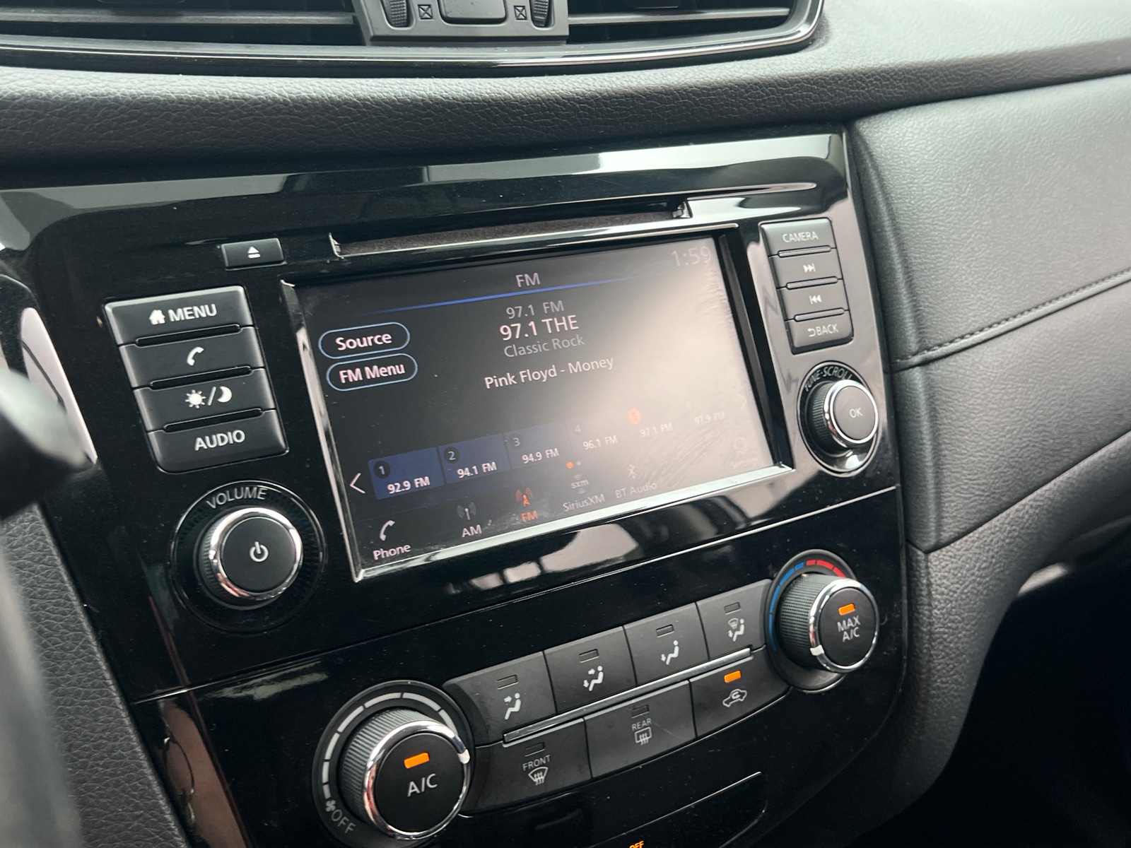 Thumbnail: 2019 Nissan Rogue - 4