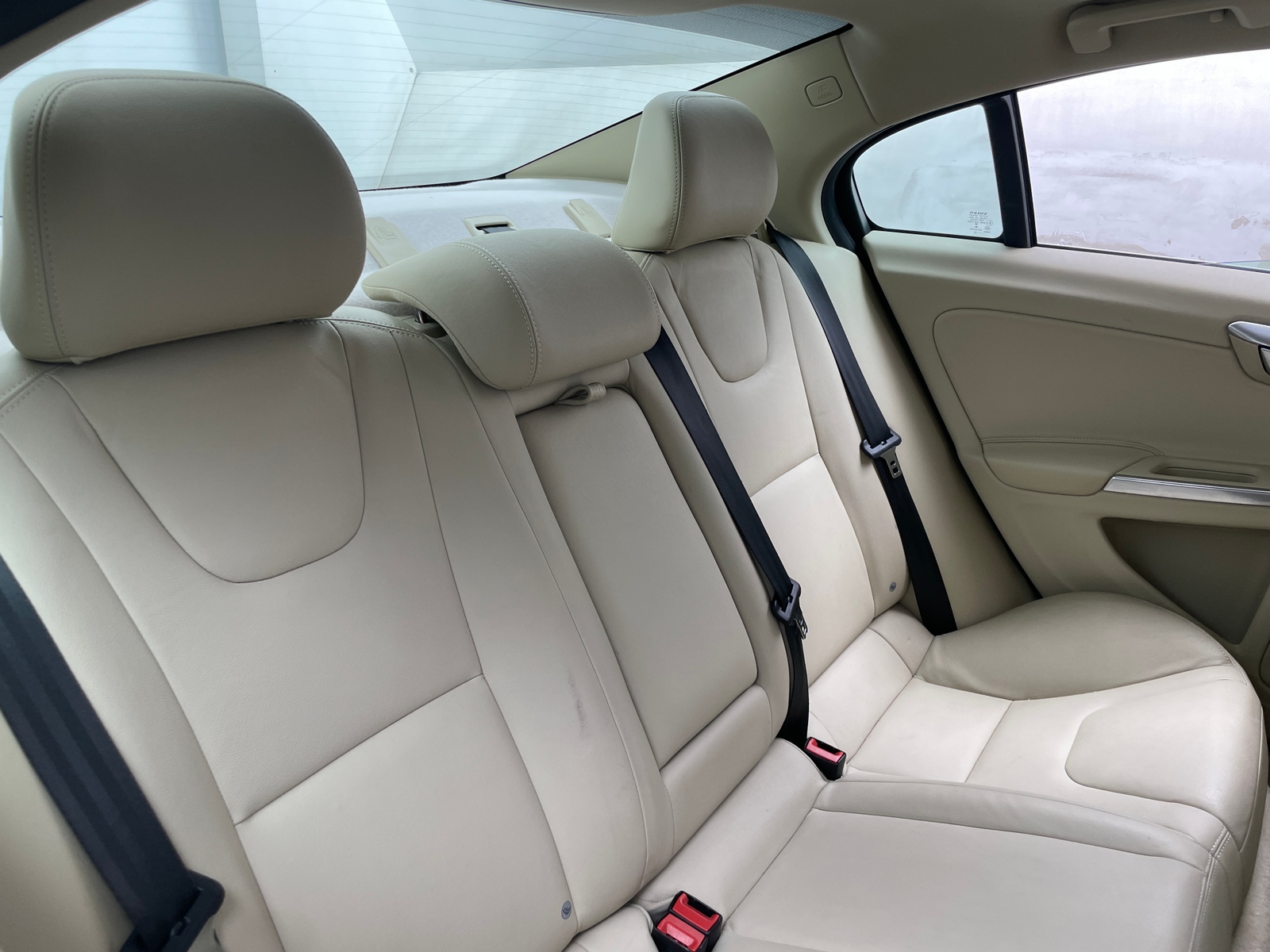 Thumbnail: 2015 Volvo S60 - 5