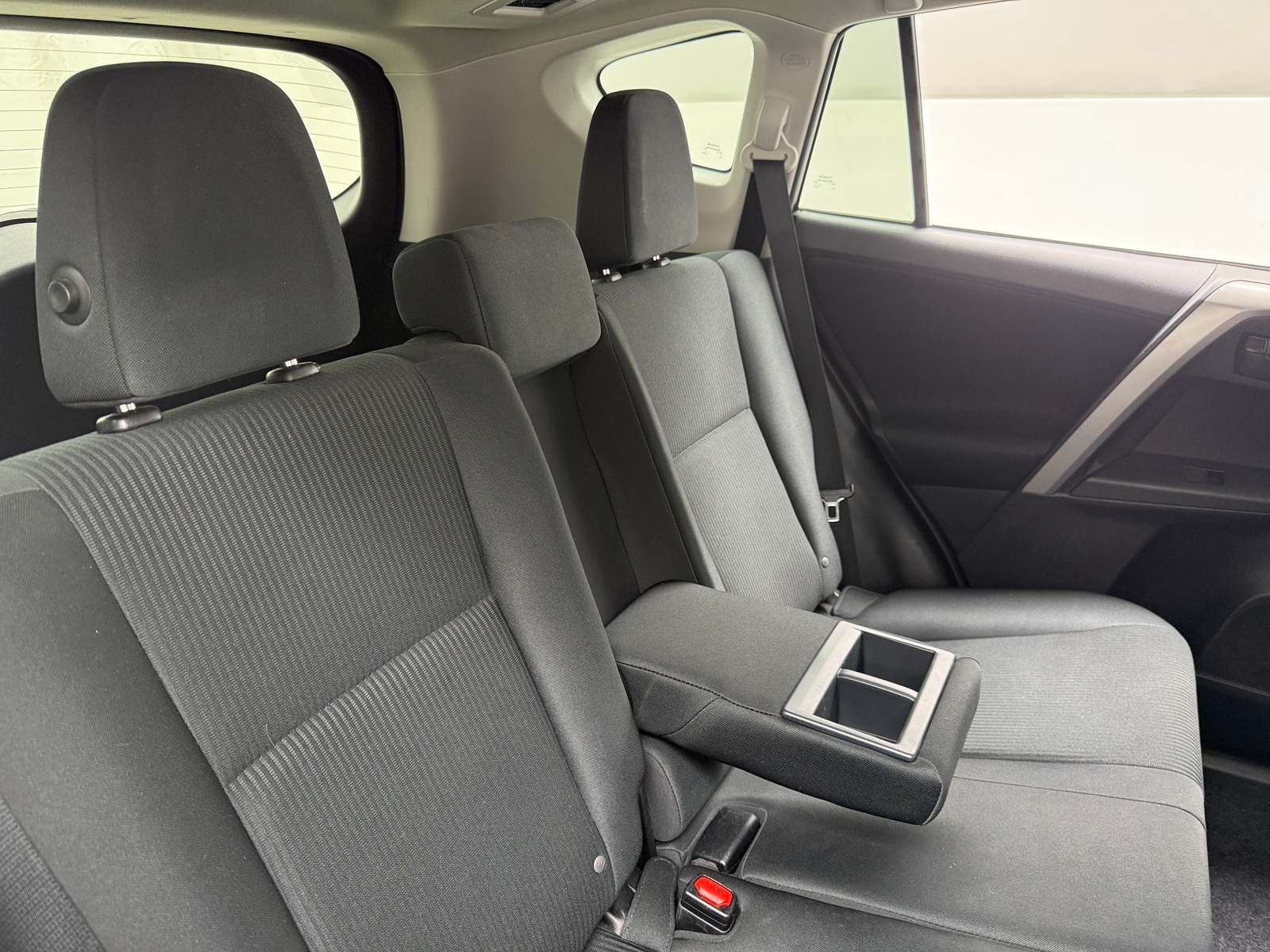 Thumbnail: 2016 Toyota RAV4 - 6