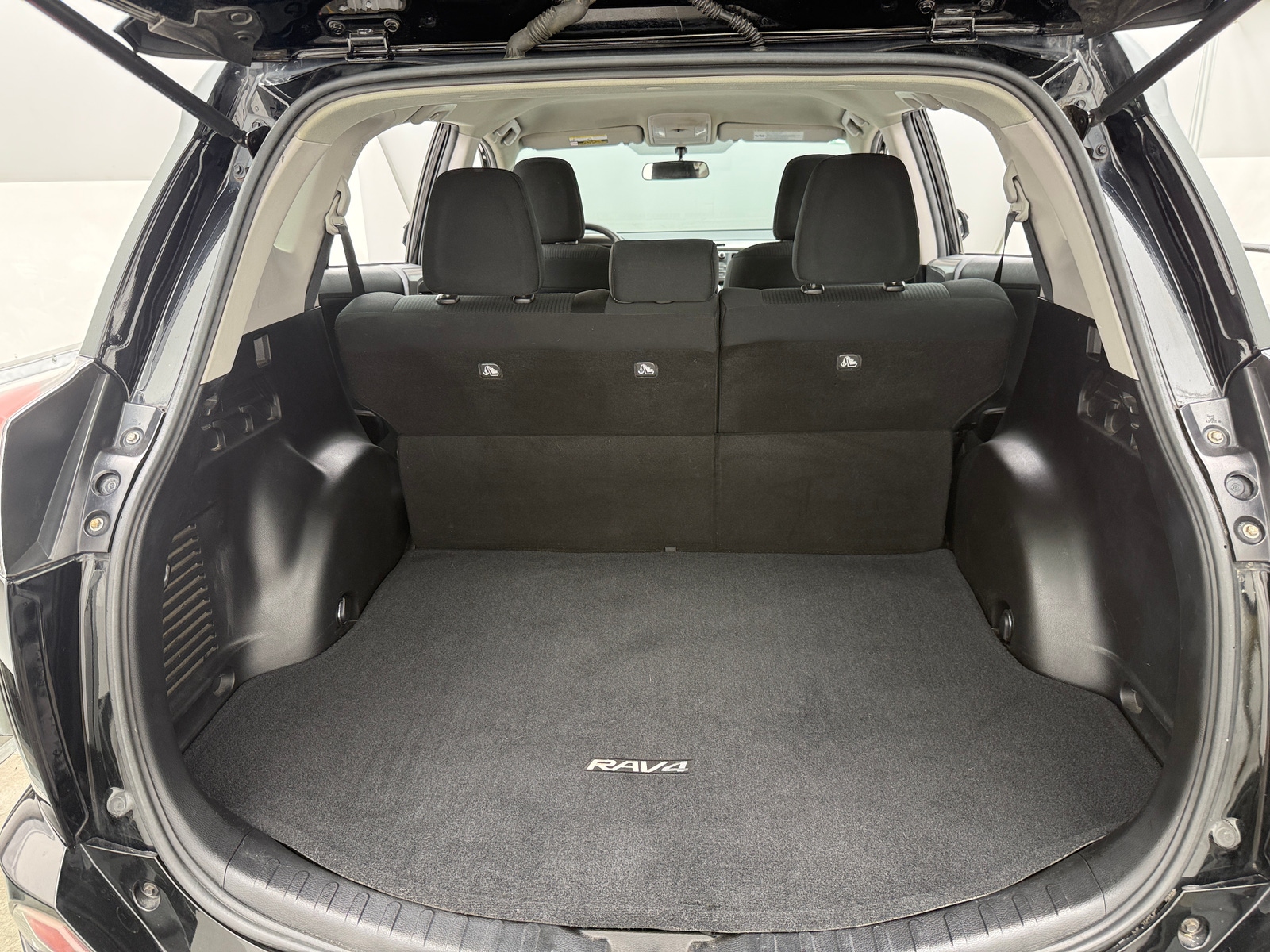 Thumbnail: 2016 Toyota RAV4 - 7
