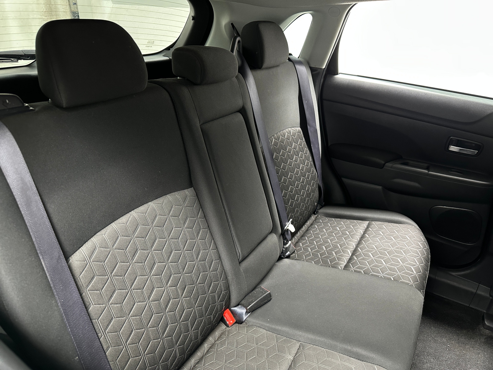 Thumbnail: 2024 Mitsubishi Outlander Sport - 6