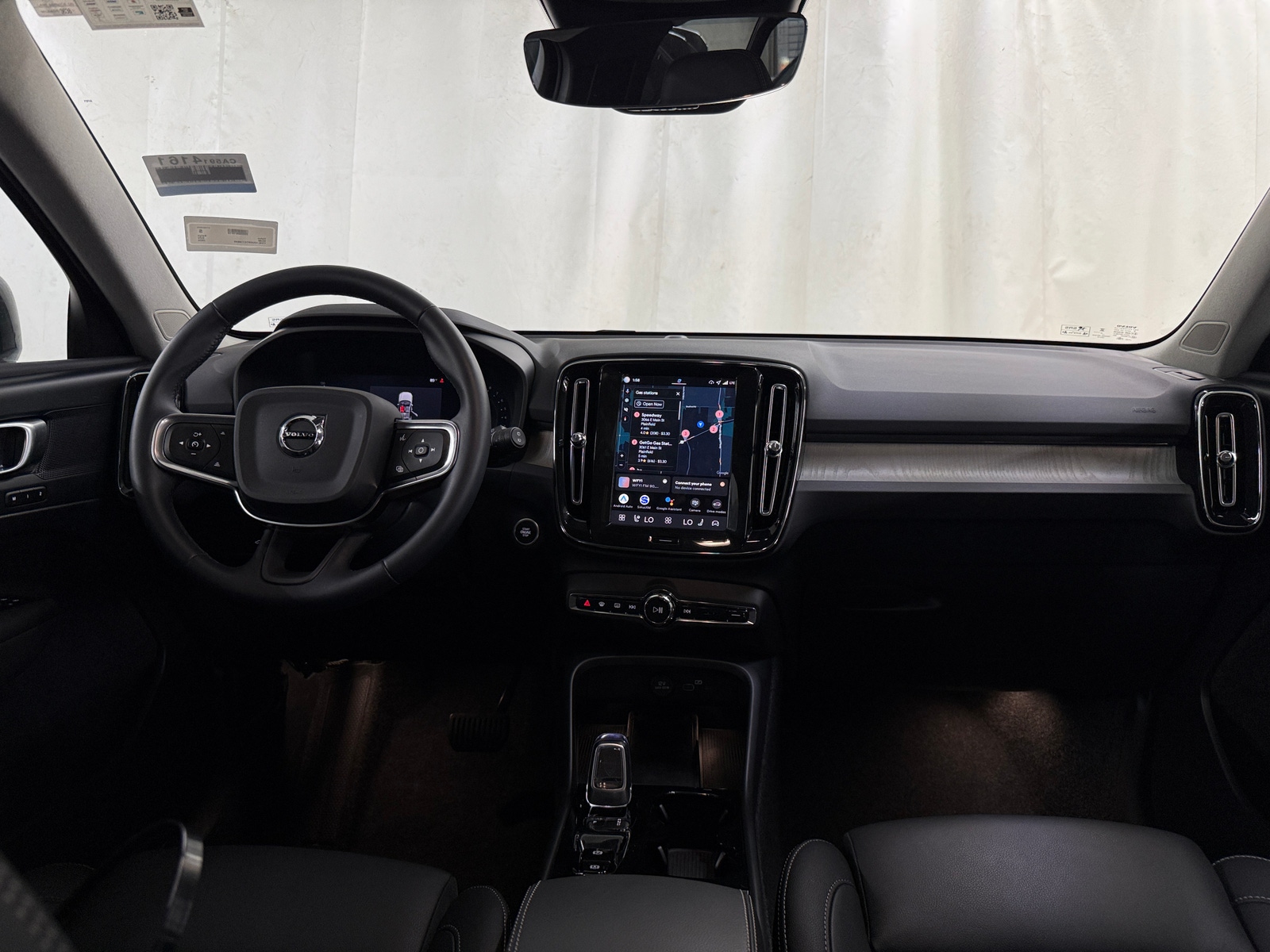 Thumbnail: 2026 Volvo XC40 - 3
