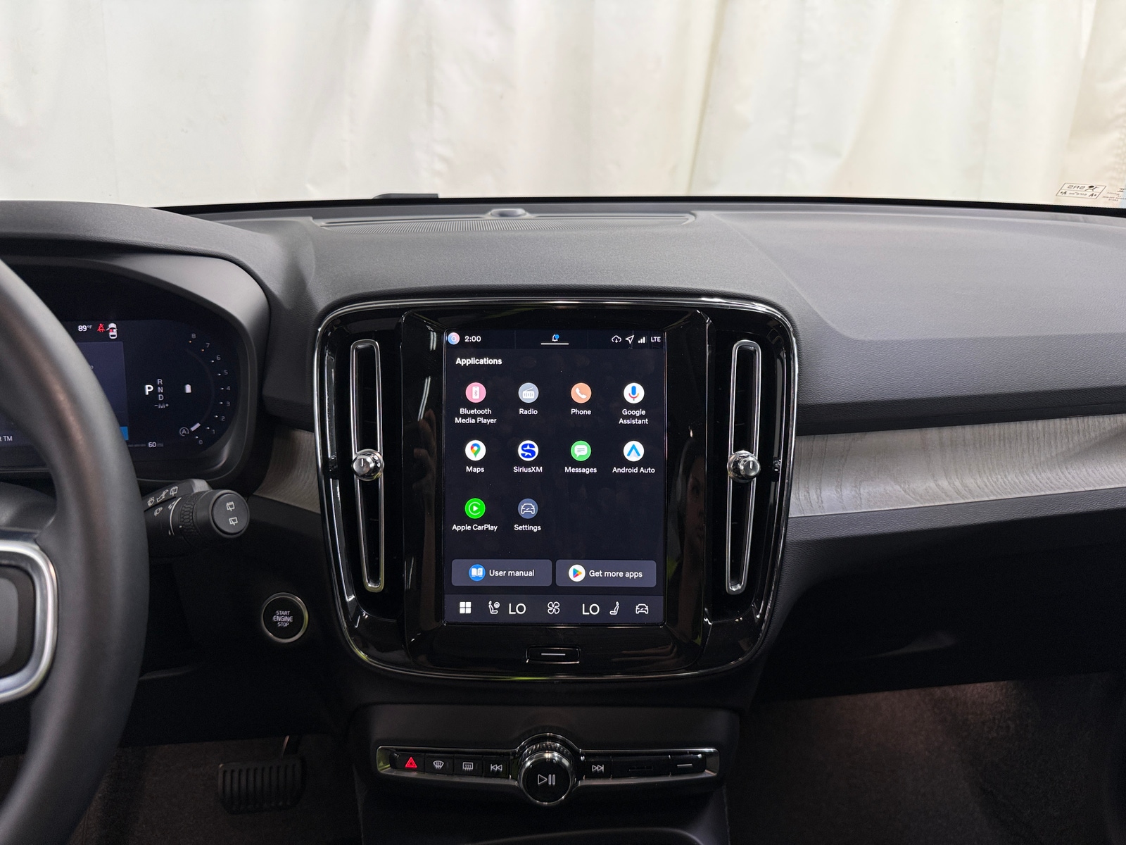 Thumbnail: 2026 Volvo XC40 - 4