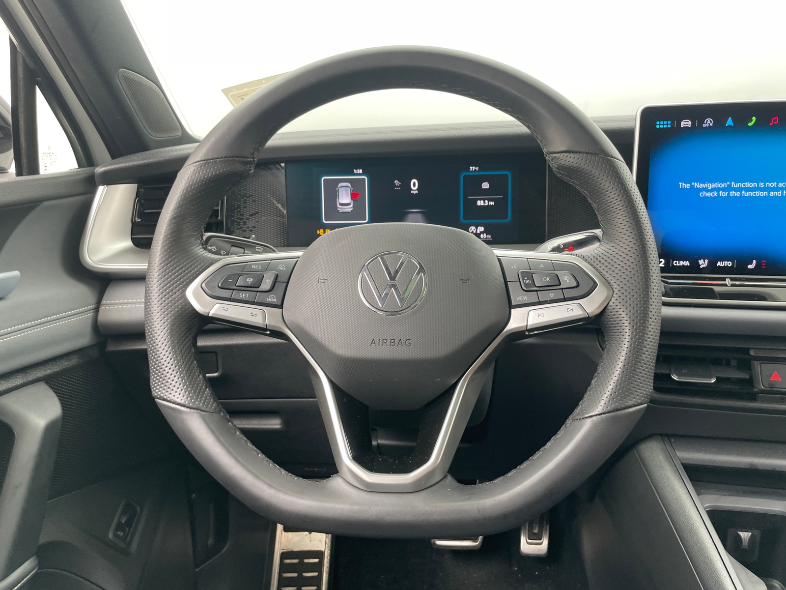 Thumbnail: 2025 Volkswagen Tiguan - 4