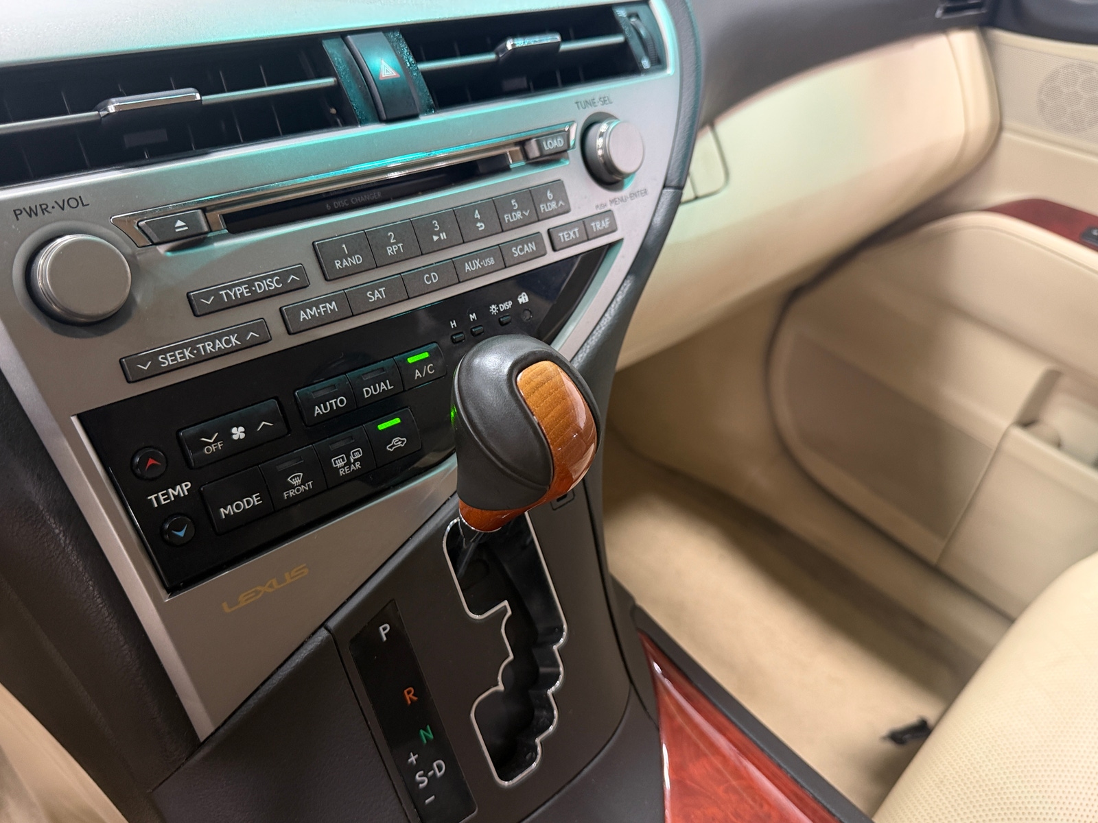 Thumbnail: 2012 Lexus RX - 4