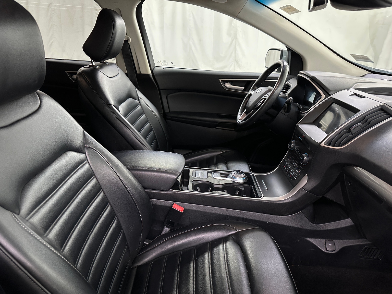 Thumbnail: 2020 Ford Edge - 2