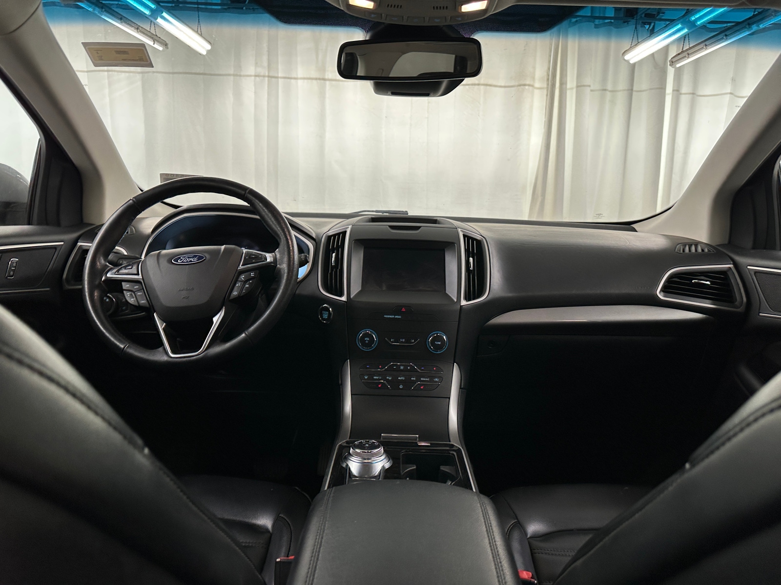 Thumbnail: 2020 Ford Edge - 3