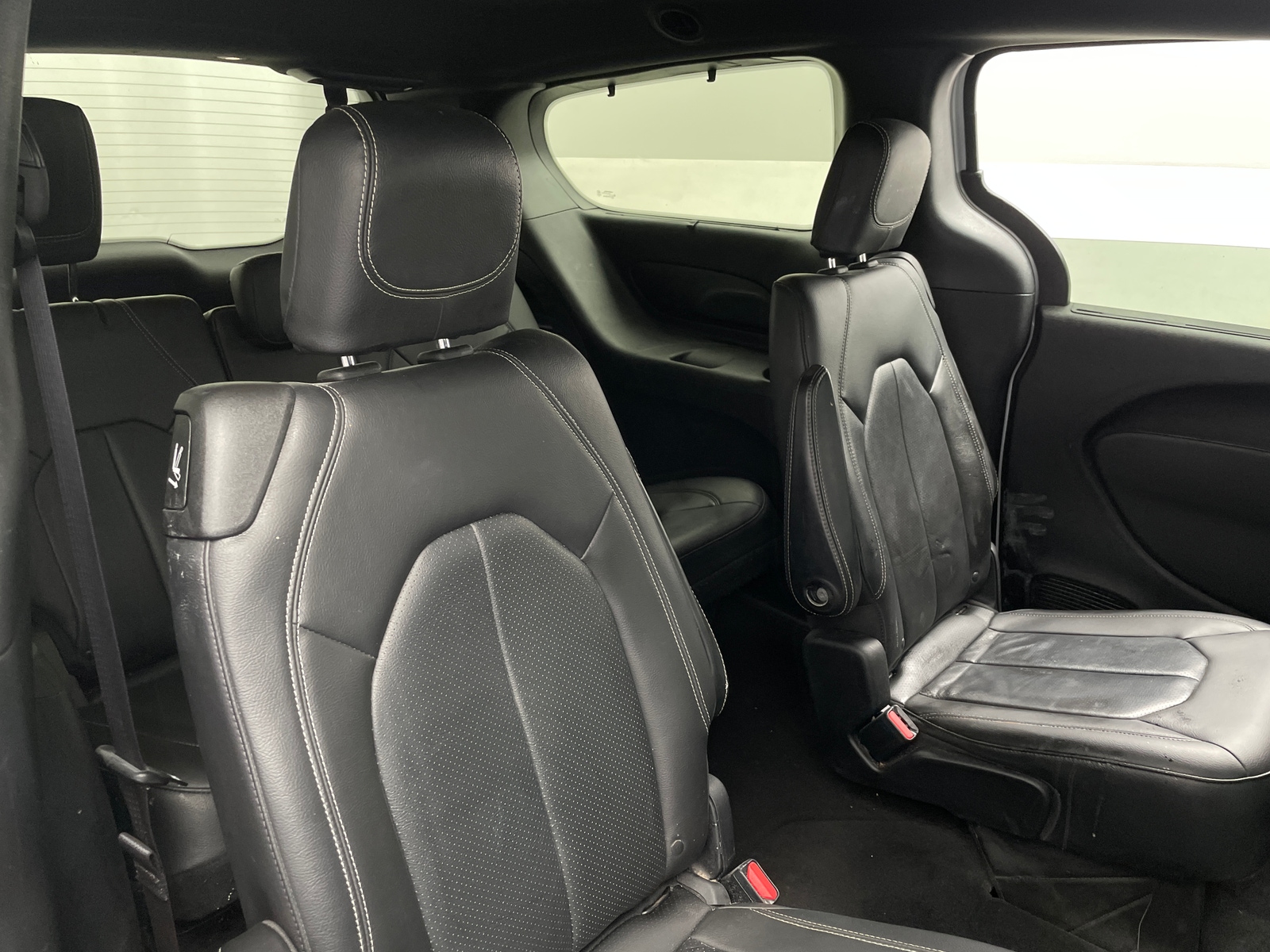 Thumbnail: 2020 Chrysler Pacifica - 5
