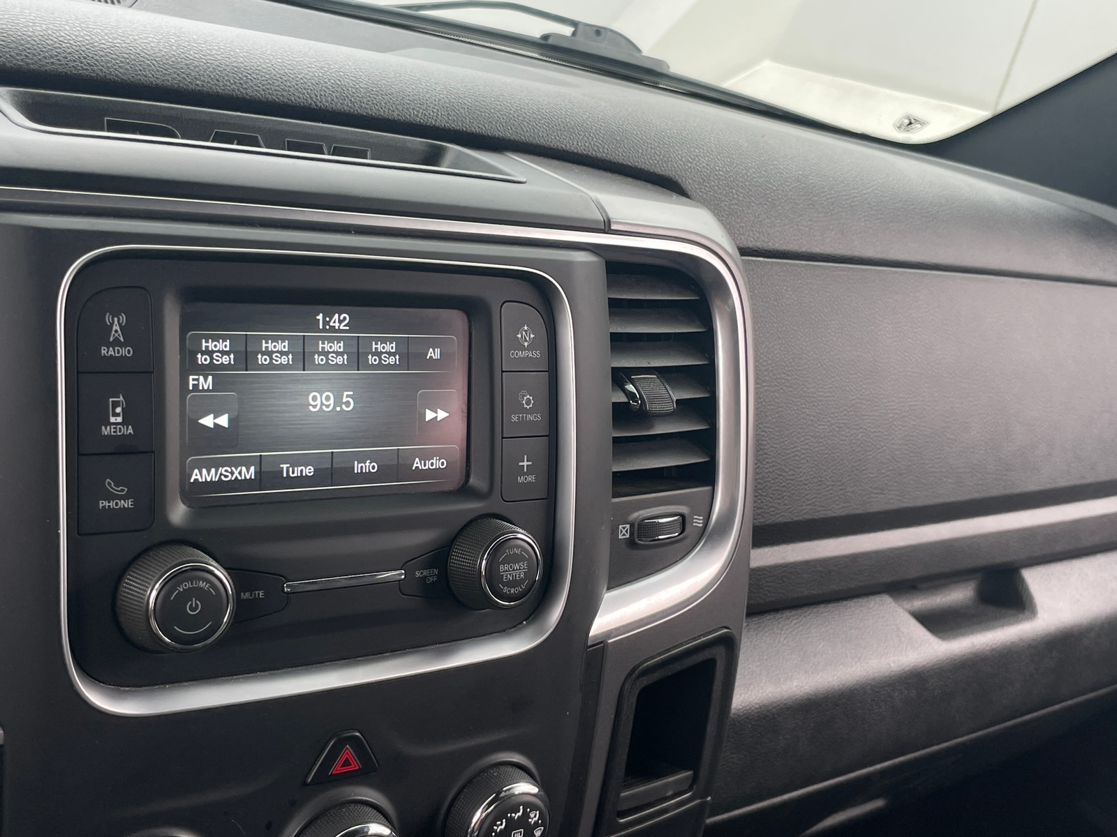 Thumbnail: 2024 RAM 1500 Classic - 4