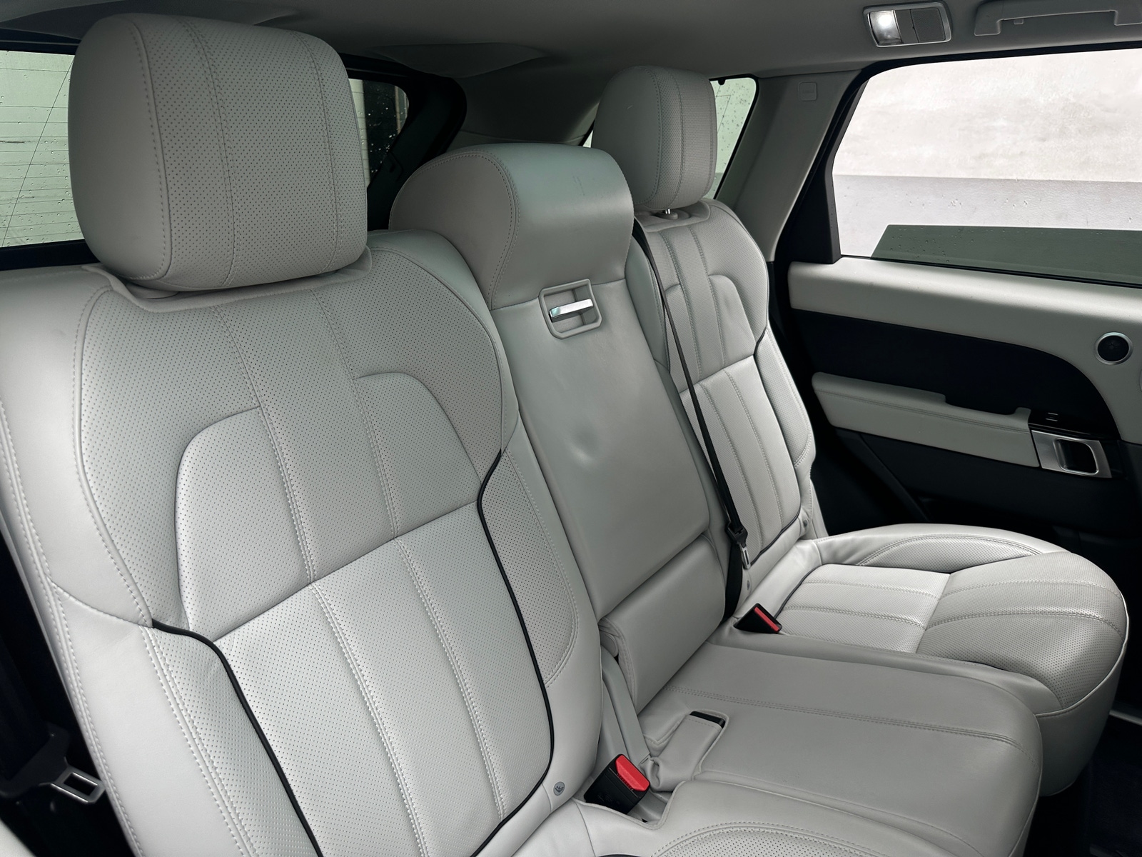 Thumbnail: 2016 Land Rover Range Rover Sport - 5