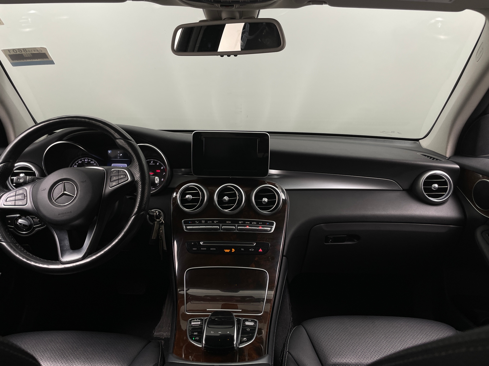 Thumbnail: 2017 Mercedes-Benz GLC - 3