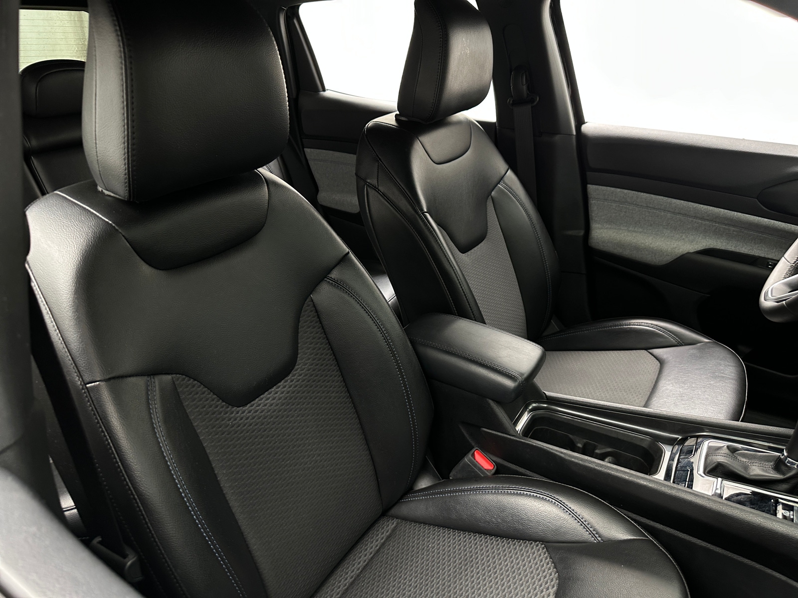 Thumbnail: 2023 Jeep Compass - 2