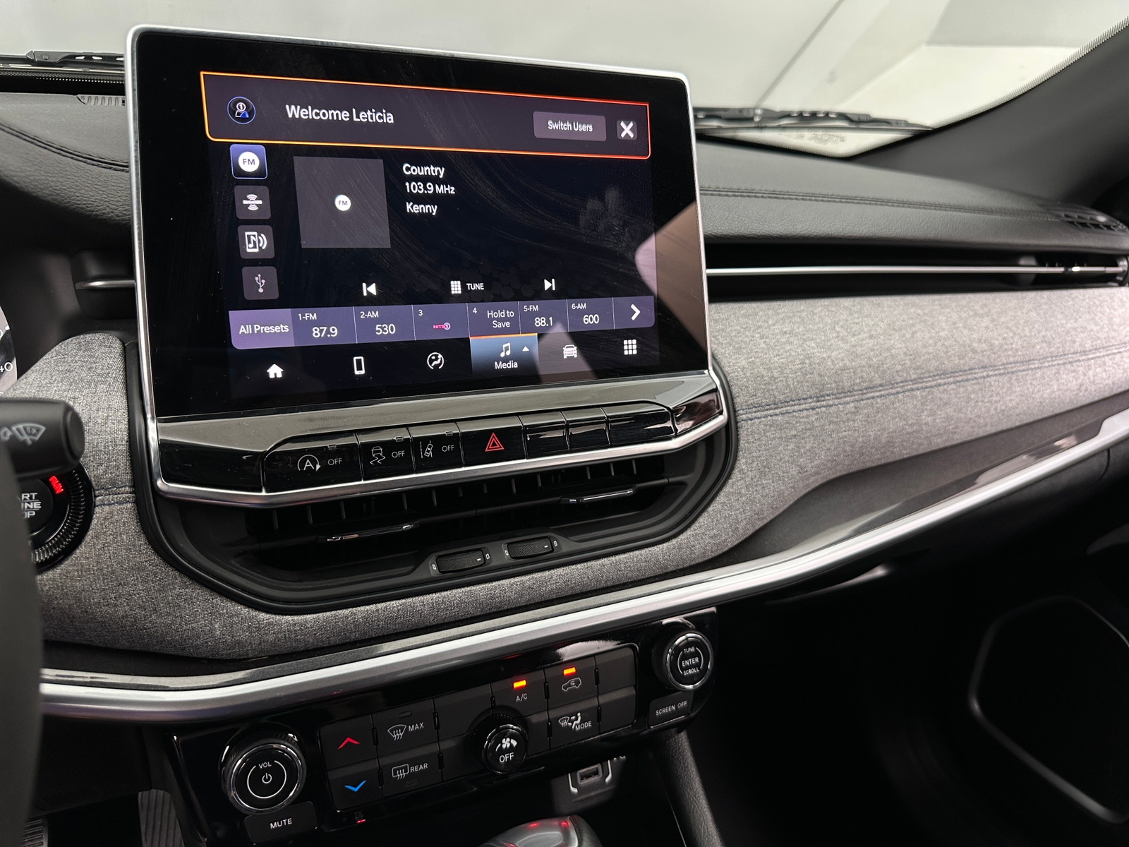 Thumbnail: 2023 Jeep Compass - 4