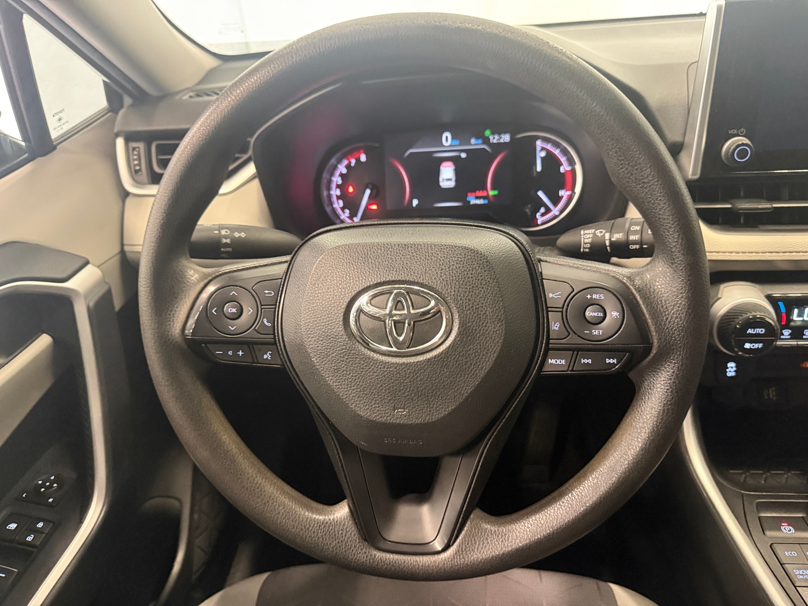 Thumbnail: 2023 Toyota RAV4 - 5
