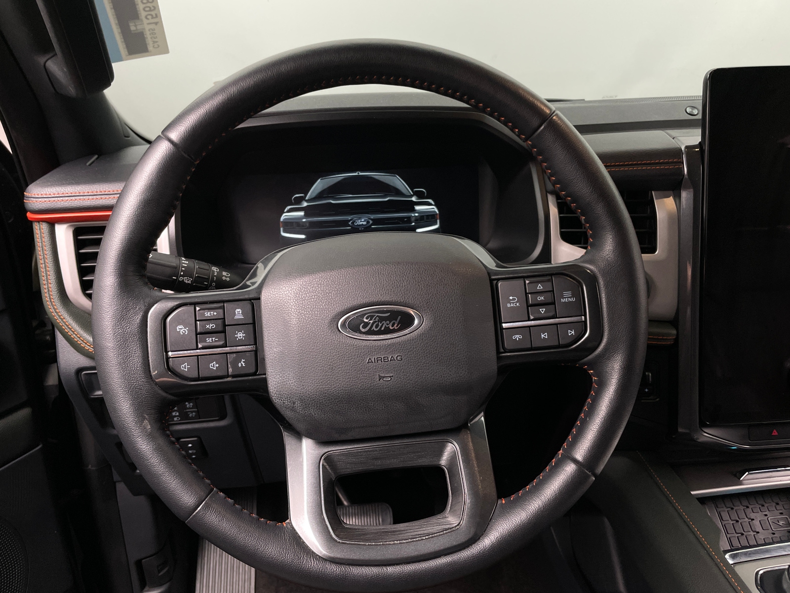 Thumbnail: 2022 Ford Expedition - 4