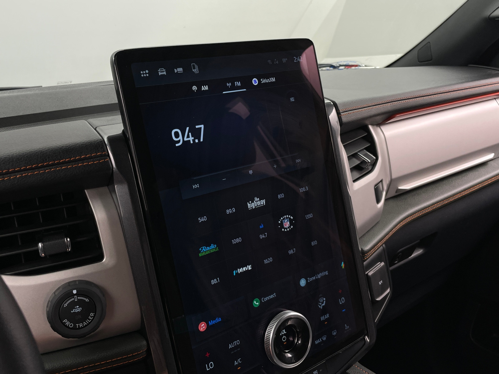 Thumbnail: 2022 Ford Expedition - 3
