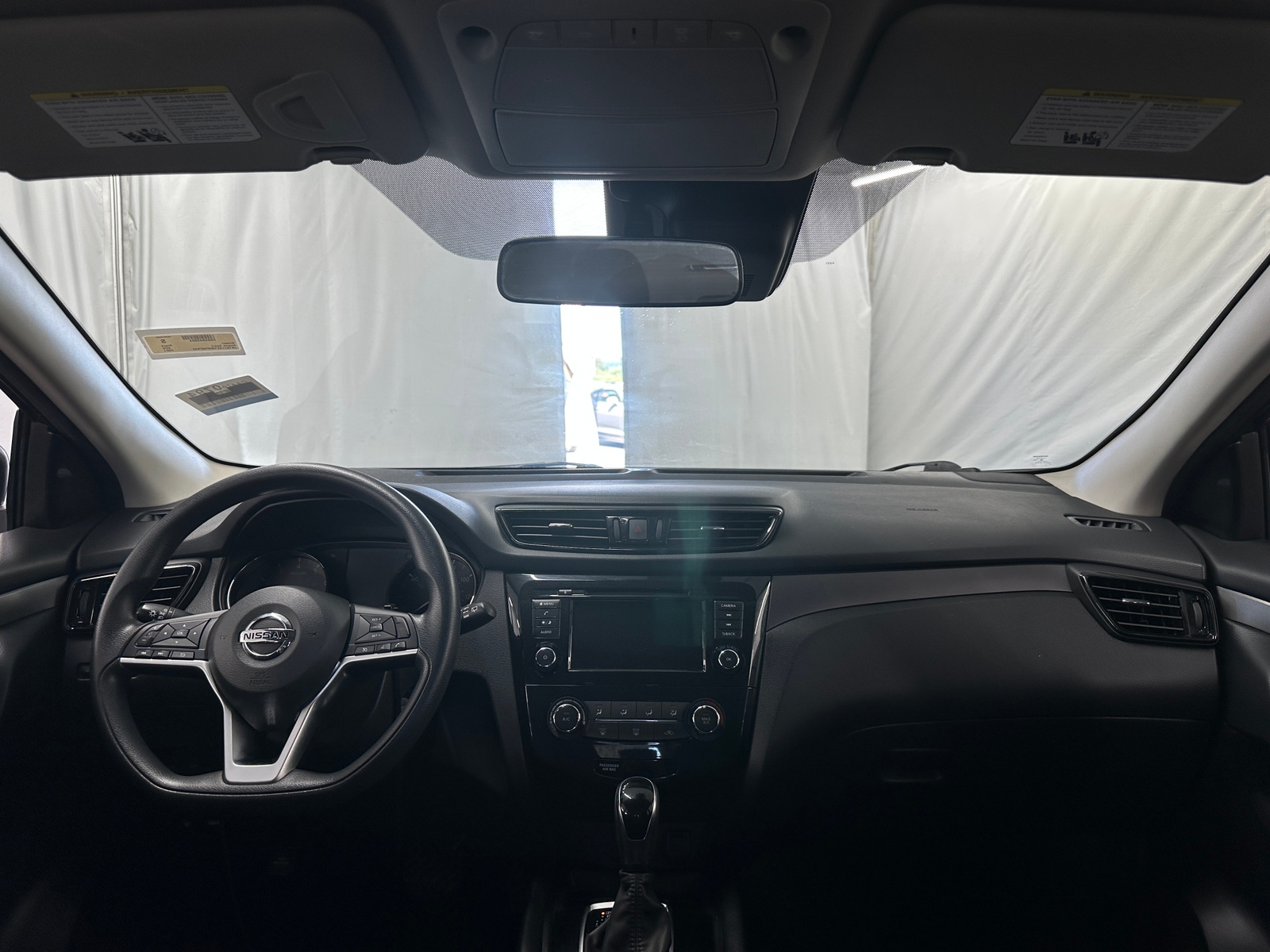 Thumbnail: 2021 Nissan Rogue Sport - 3