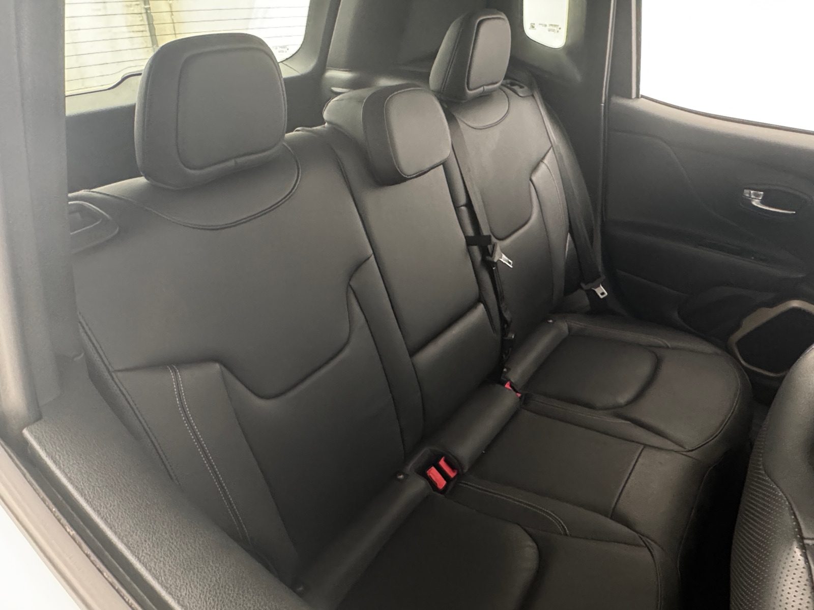 Thumbnail: 2017 Jeep Renegade - 5
