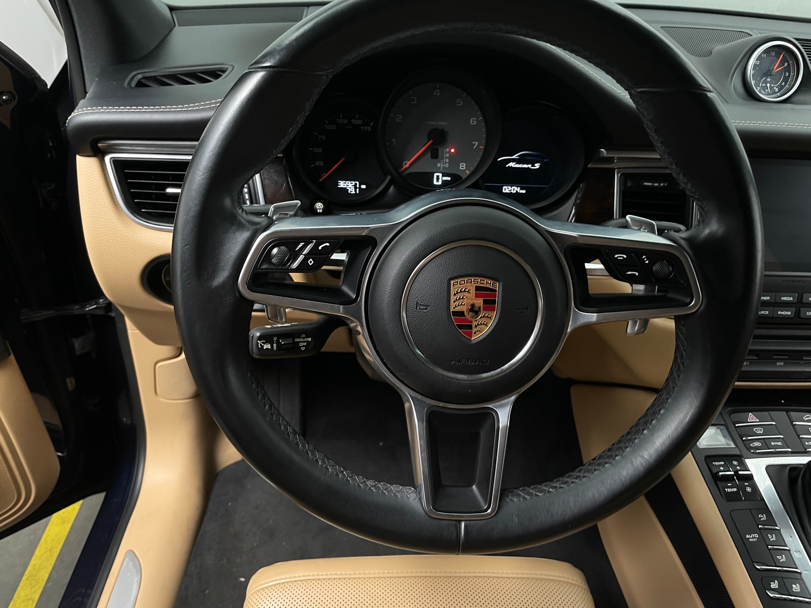 Thumbnail: 2017 Porsche Macan - 4