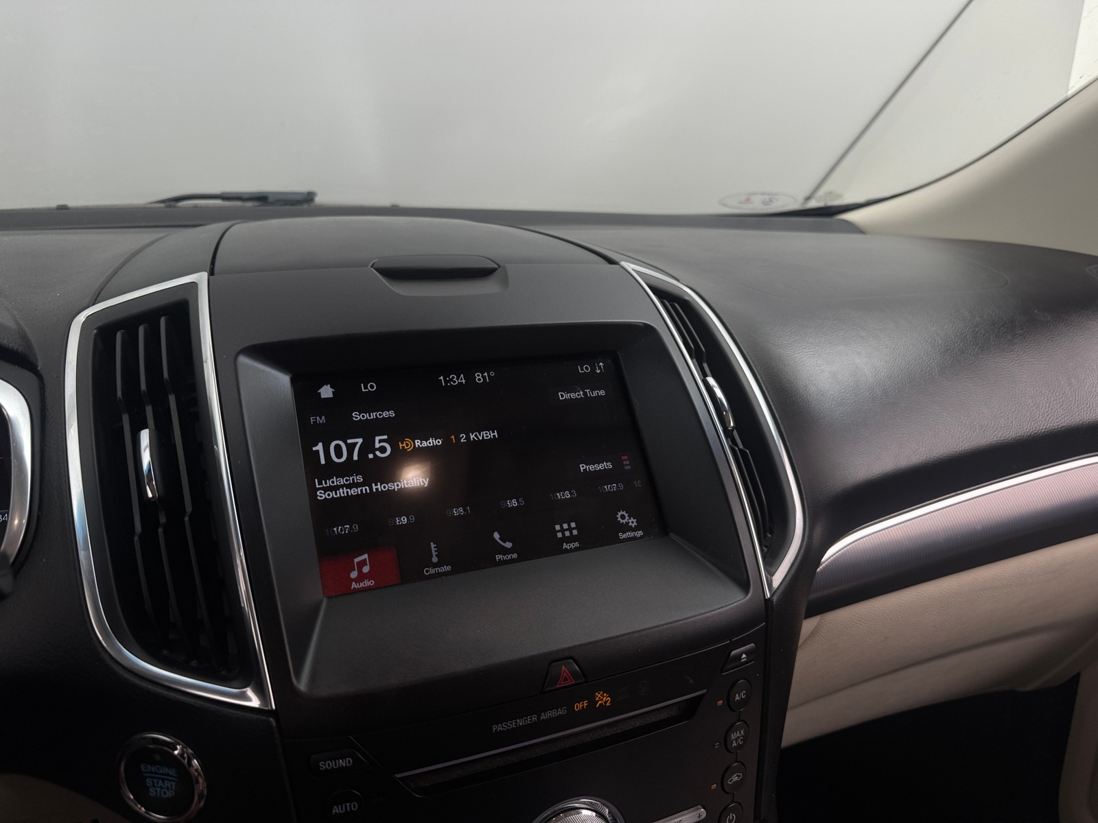 Thumbnail: 2019 Ford Edge - 3