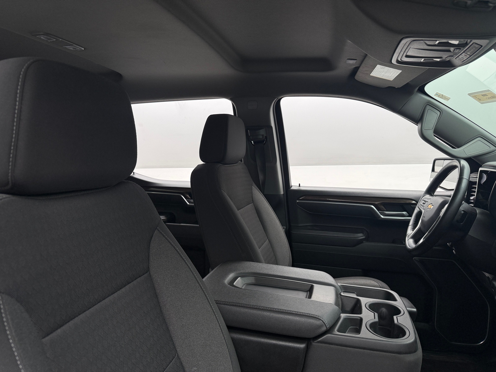 Thumbnail: 2025 Chevrolet Silverado 1500 - 2