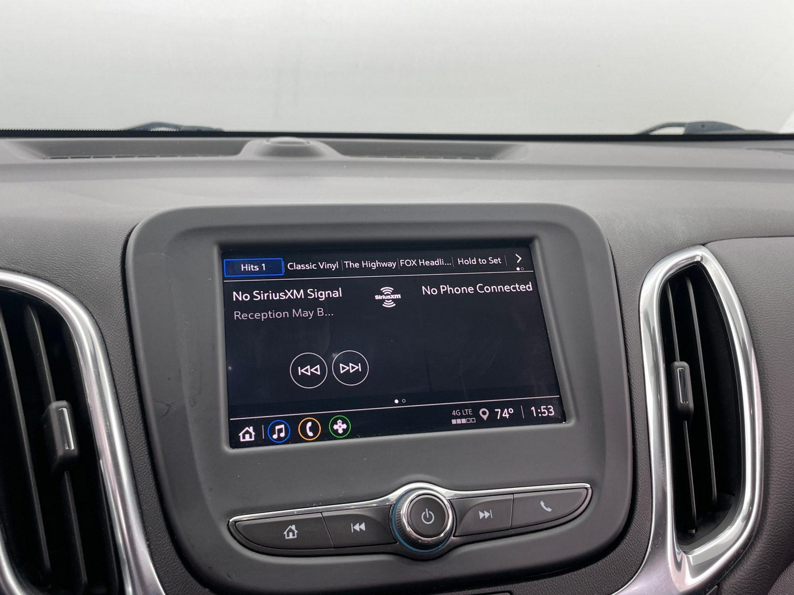 Thumbnail: 2023 Chevrolet Equinox - 4