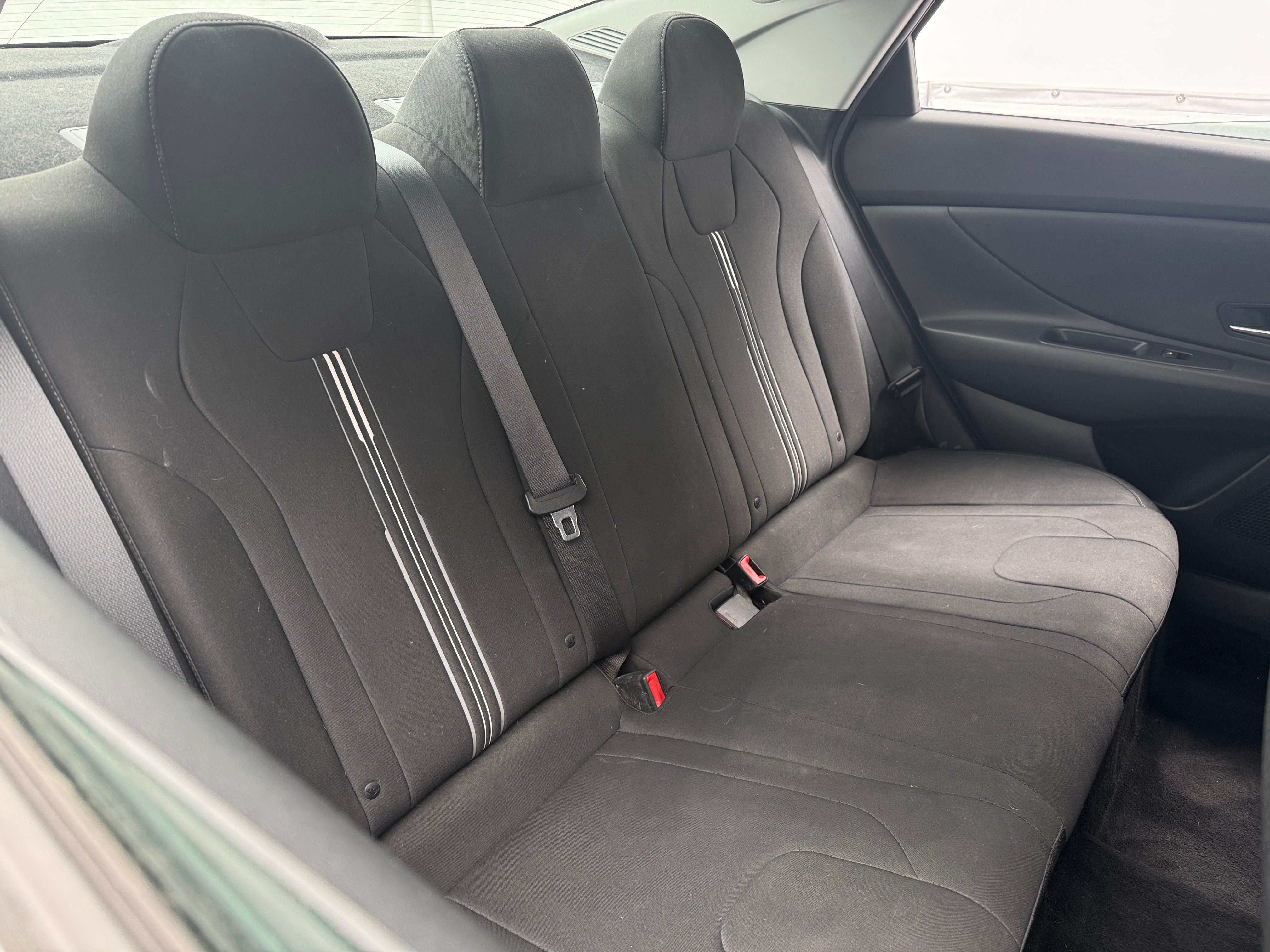 2022 Hyundai Elantra SEL - Photo 5