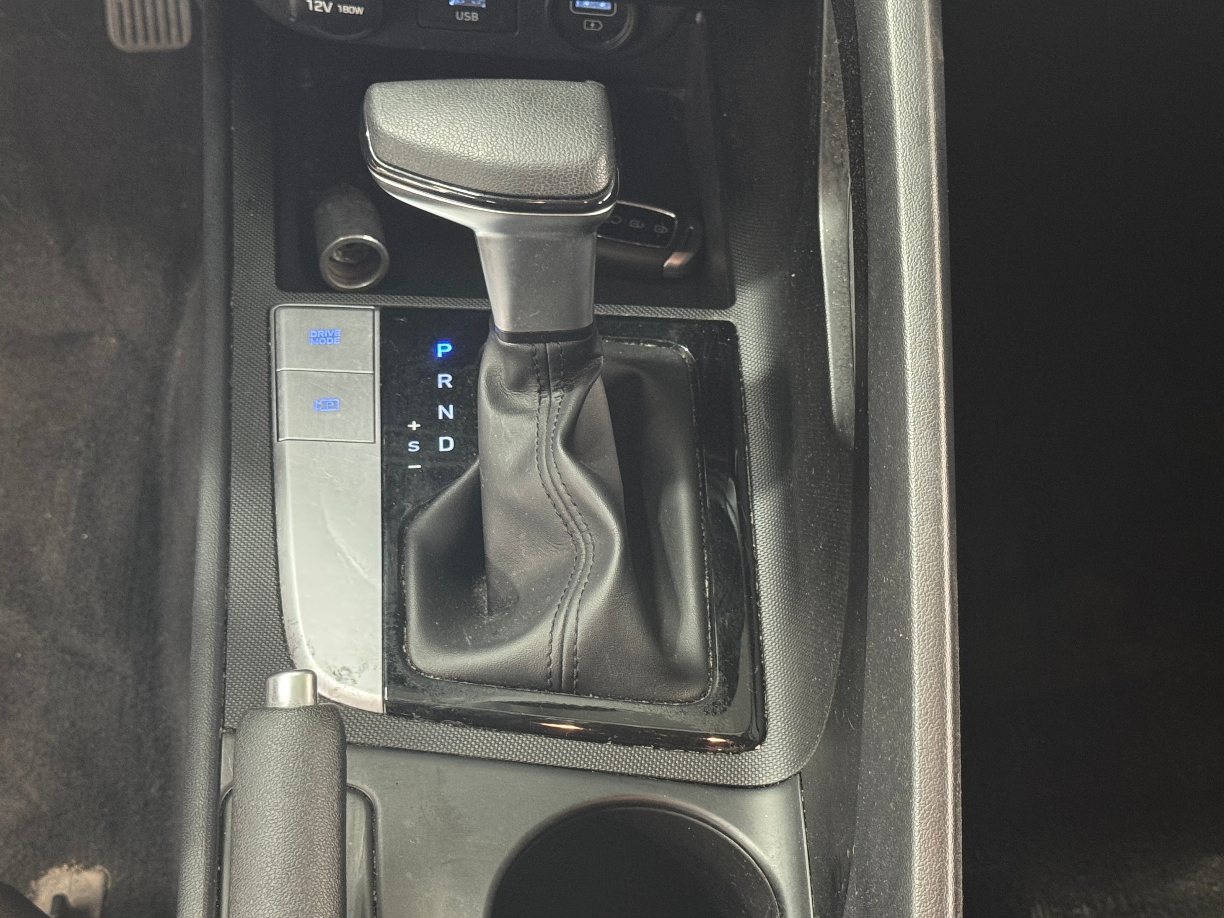 2022 Hyundai Elantra SEL - Photo 7