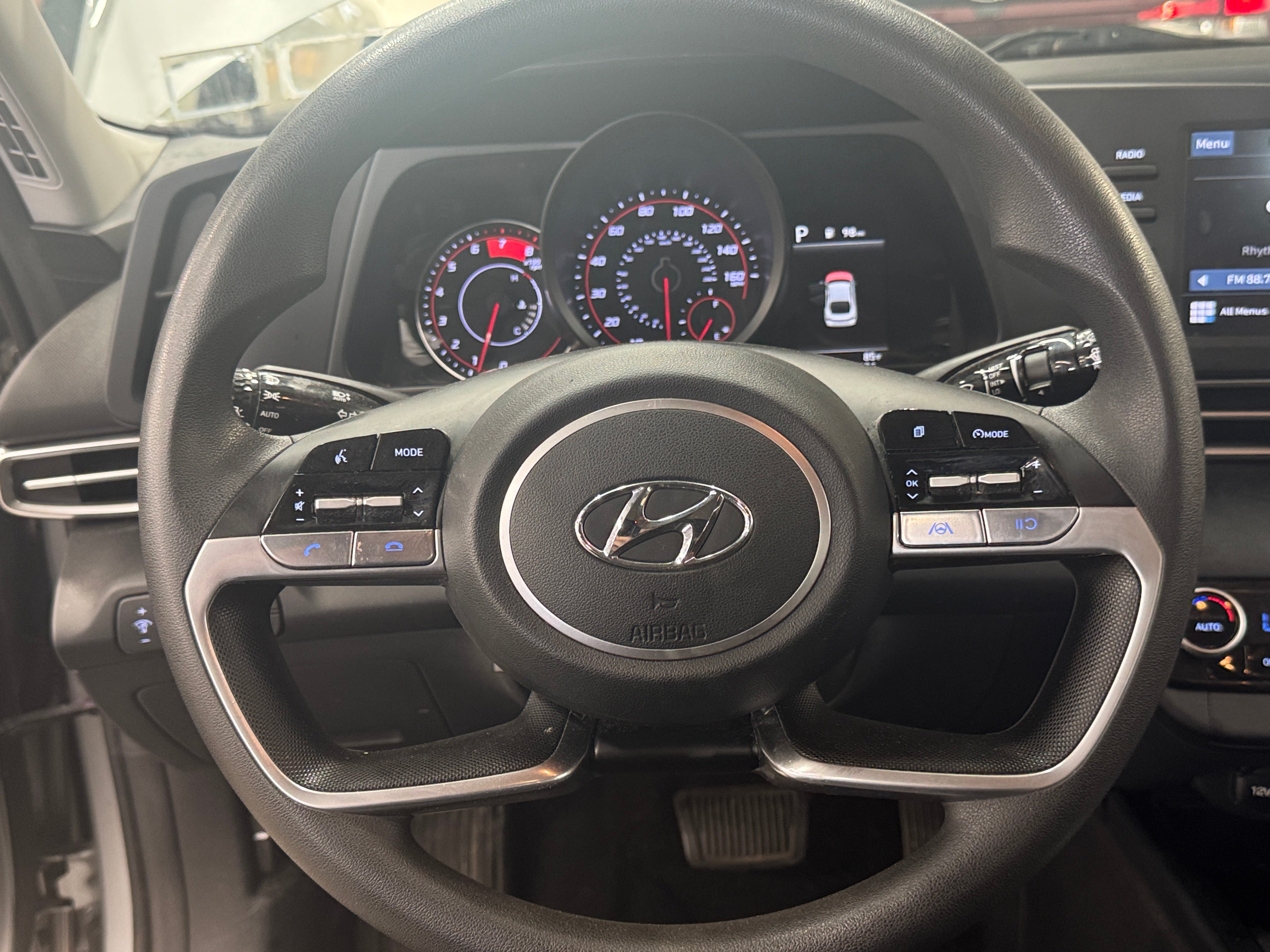 2022 Hyundai Elantra SEL - Photo 8