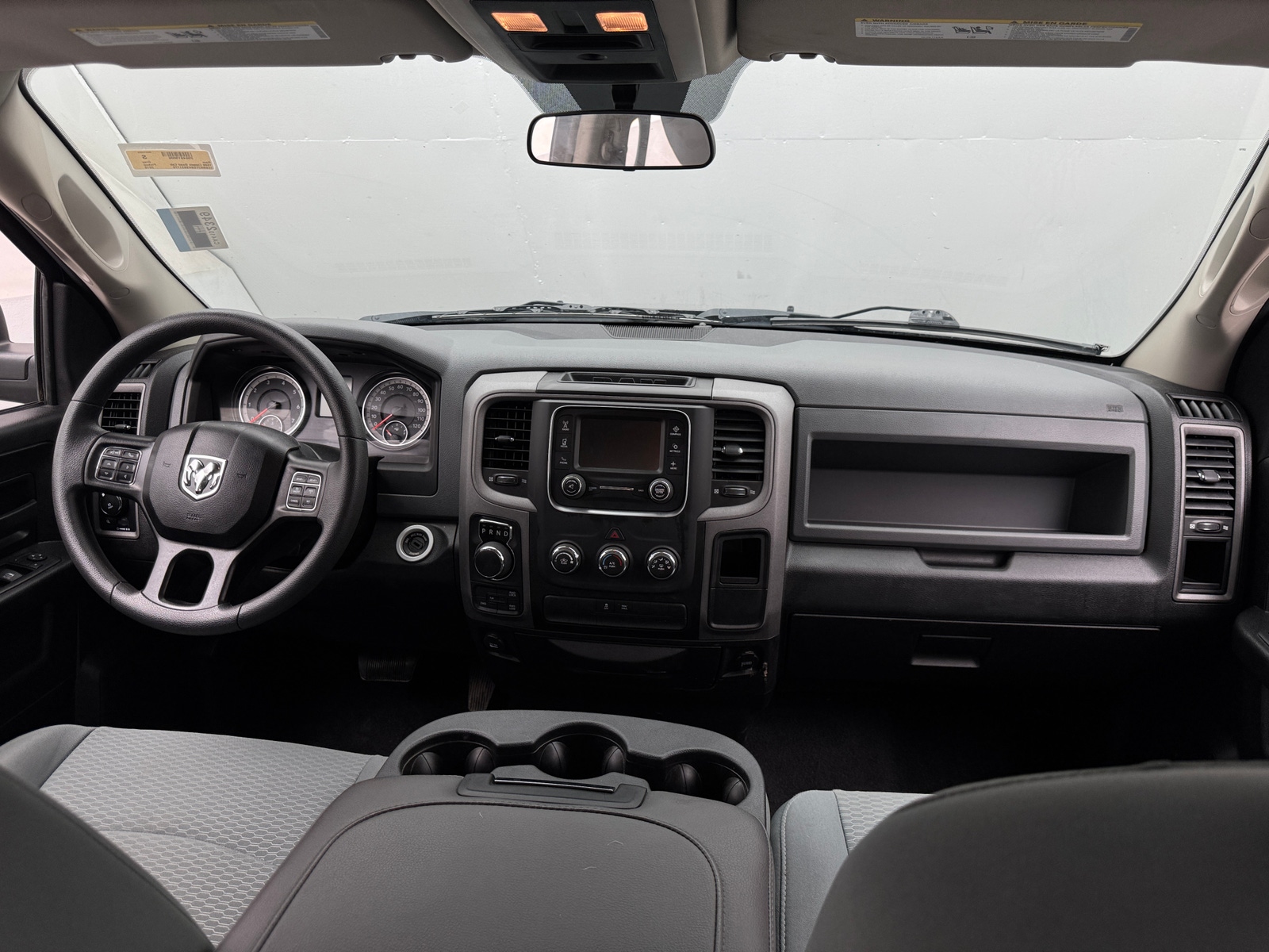 Thumbnail: 2019 RAM 1500 Classic - 3