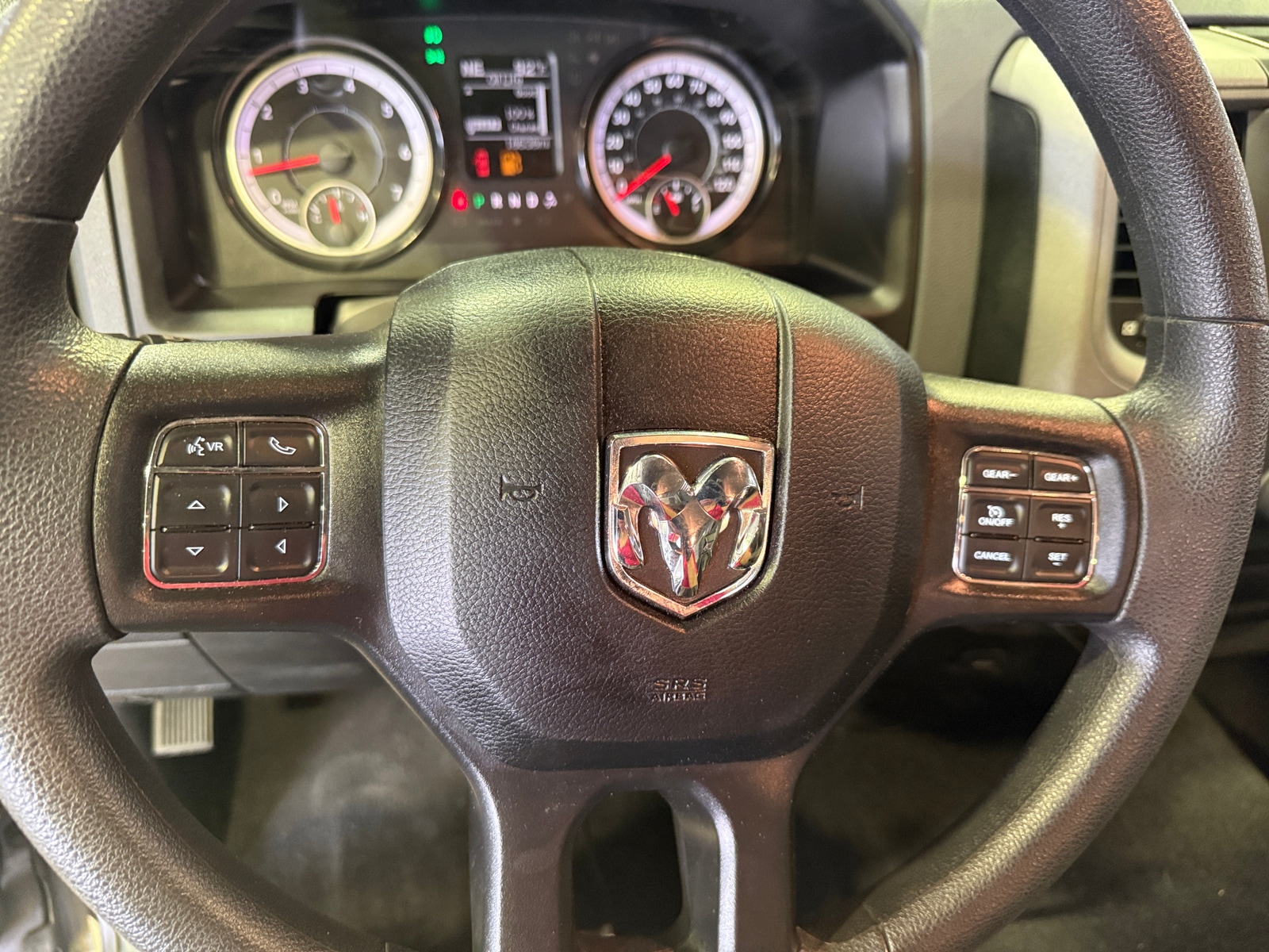 Thumbnail: 2019 RAM 1500 Classic - 5