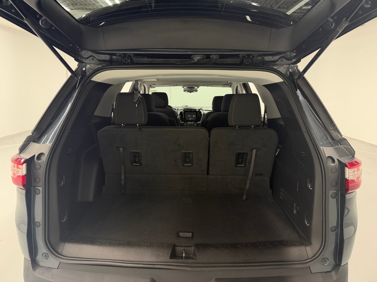 Thumbnail: 2019 Chevrolet Traverse - 7