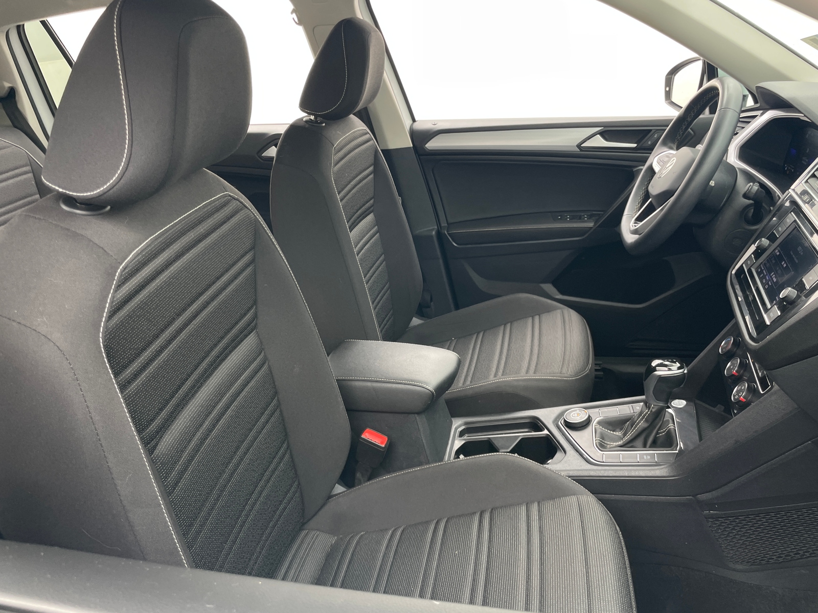 Thumbnail: 2024 Volkswagen Tiguan - 2
