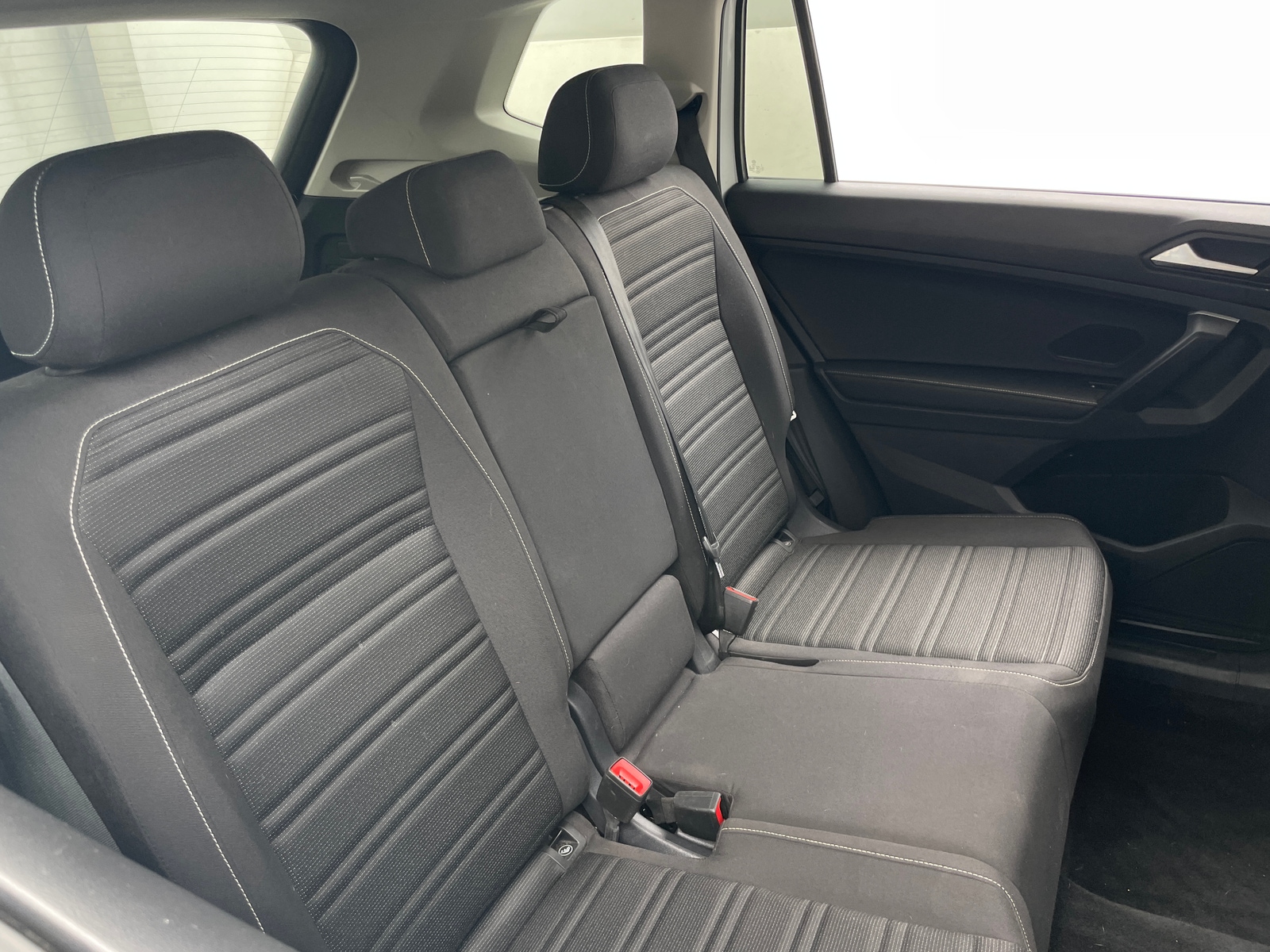 Thumbnail: 2024 Volkswagen Tiguan - 6
