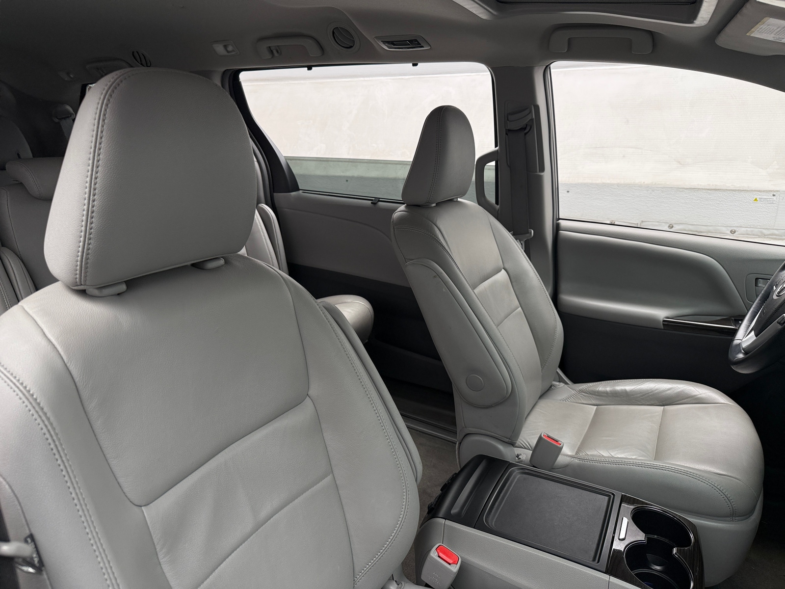 Thumbnail: 2018 Toyota Sienna - 2