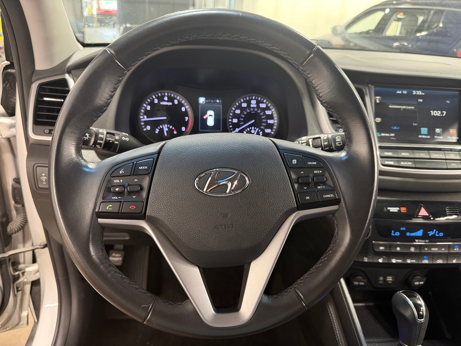 Thumbnail: 2017 Hyundai Tucson - 4