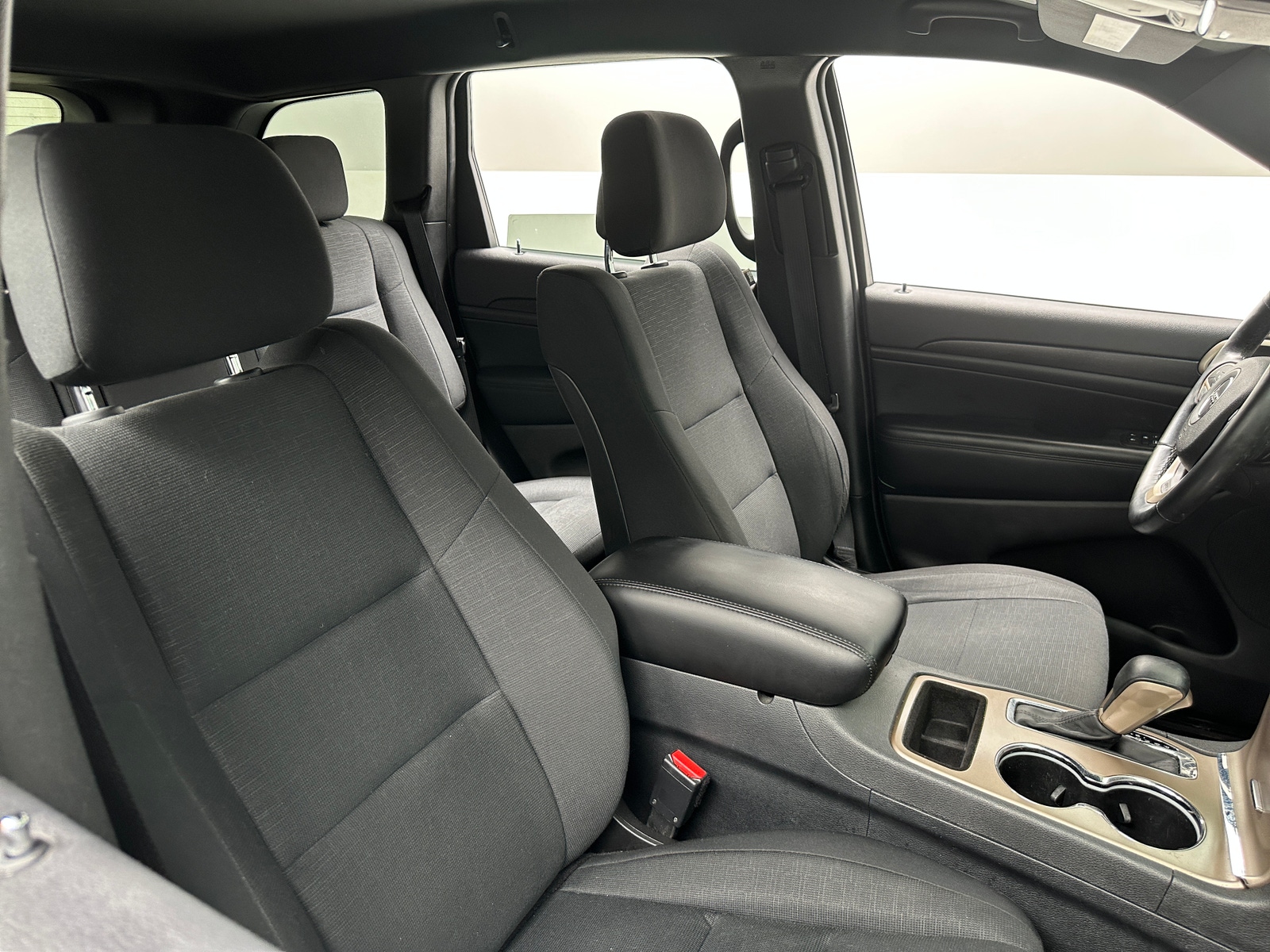 Thumbnail: 2017 Jeep Grand Cherokee - 2