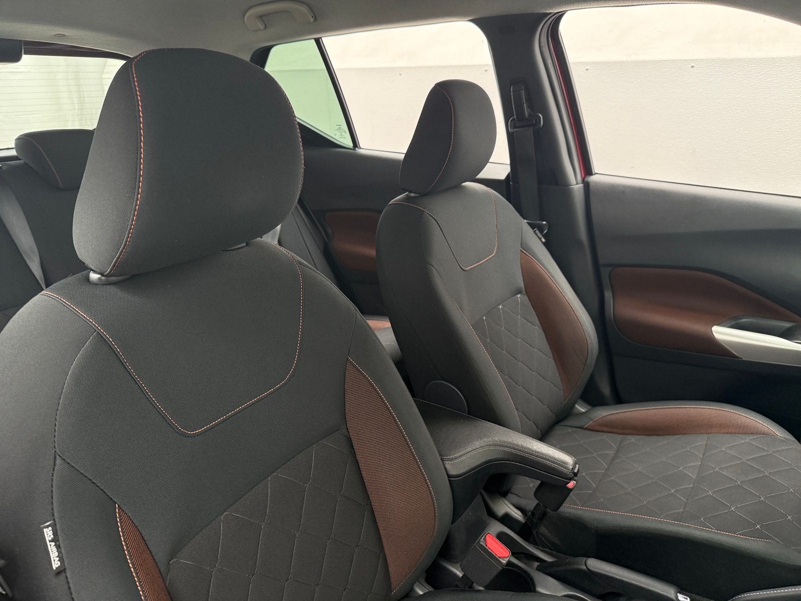 Thumbnail: 2020 Nissan Kicks - 2