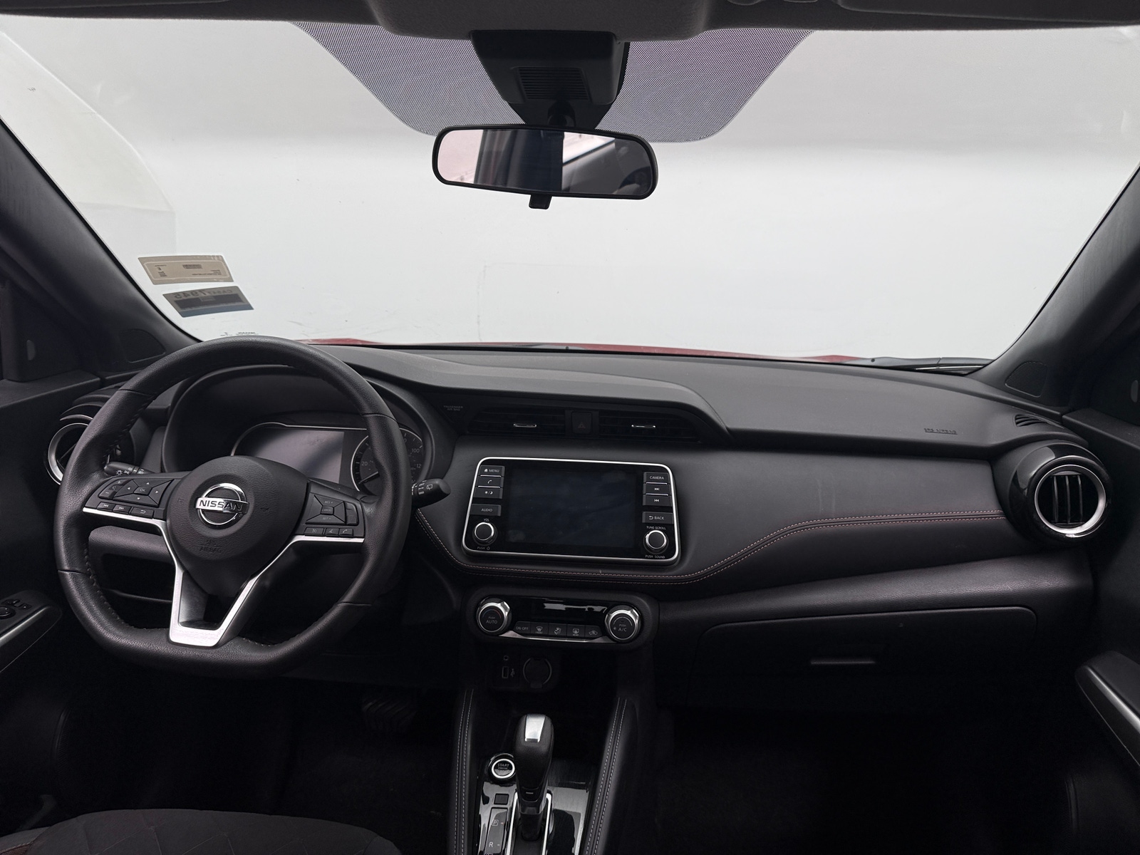 Thumbnail: 2020 Nissan Kicks - 3