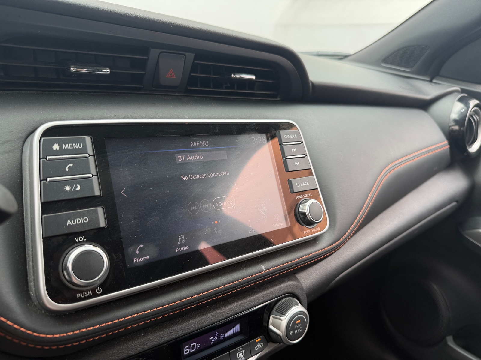 Thumbnail: 2020 Nissan Kicks - 4
