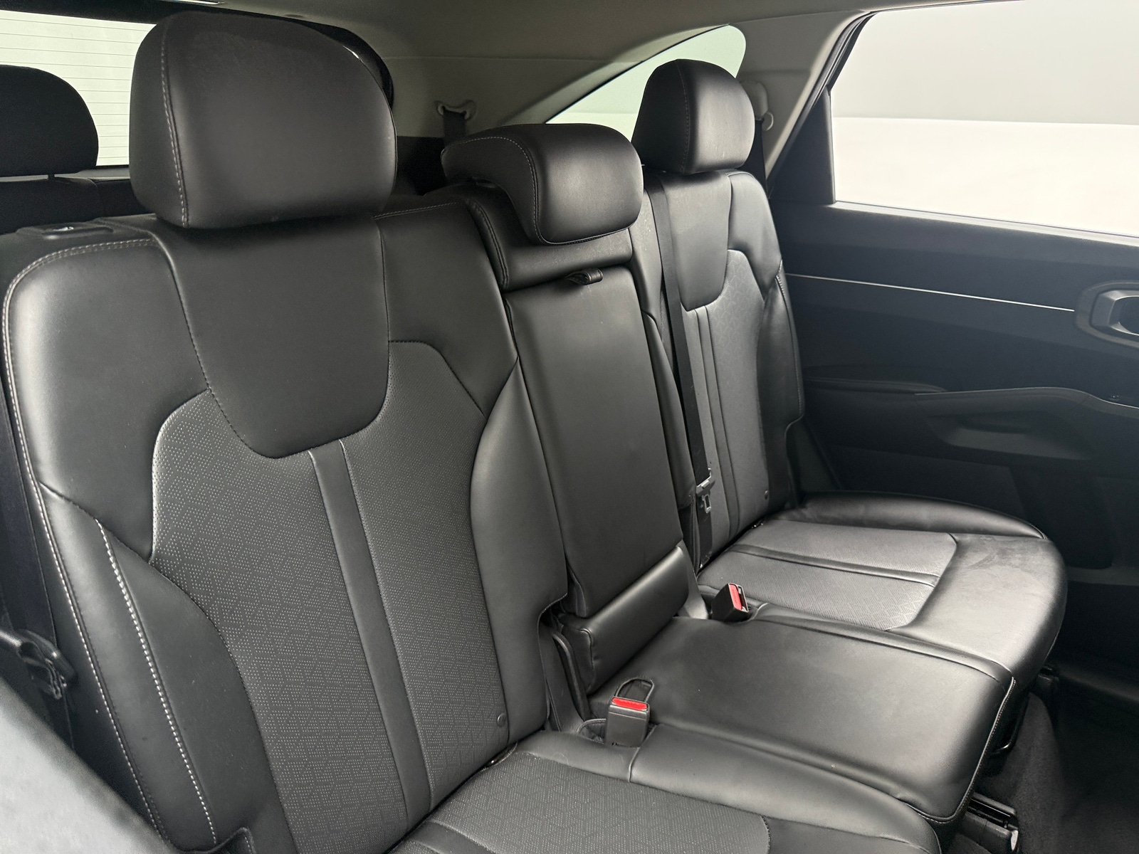 Thumbnail: 2022 Kia Sorento - 5