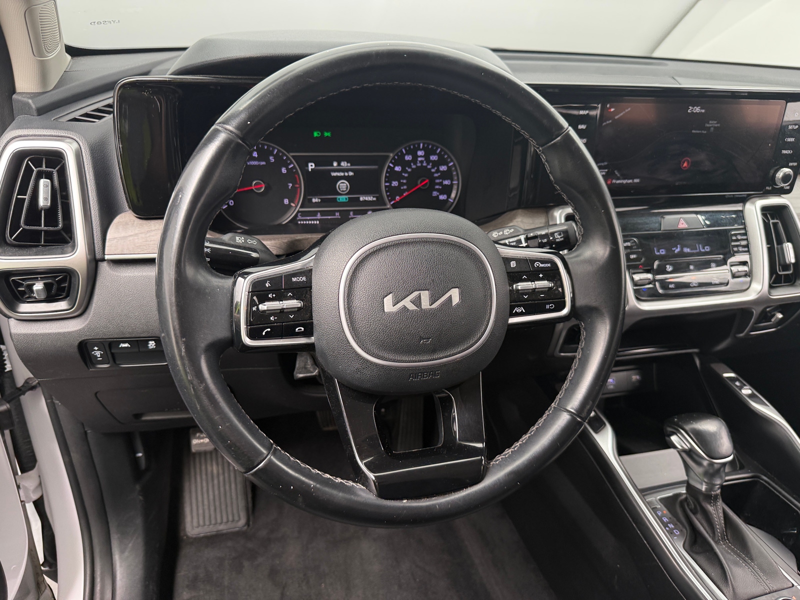 Thumbnail: 2022 Kia Sorento - 4